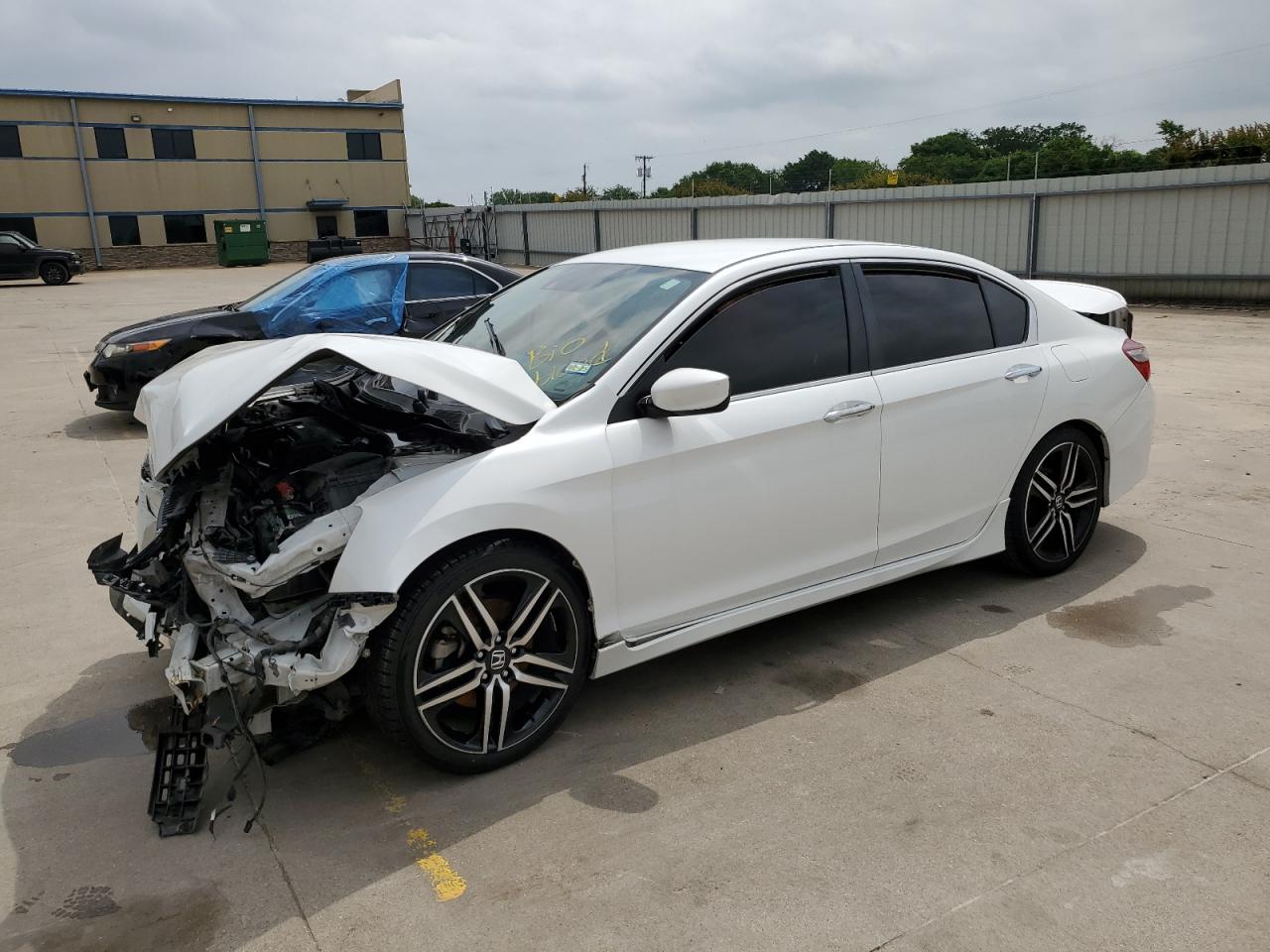 HONDA ACCORD 2017 1hgcr2f6xha244109