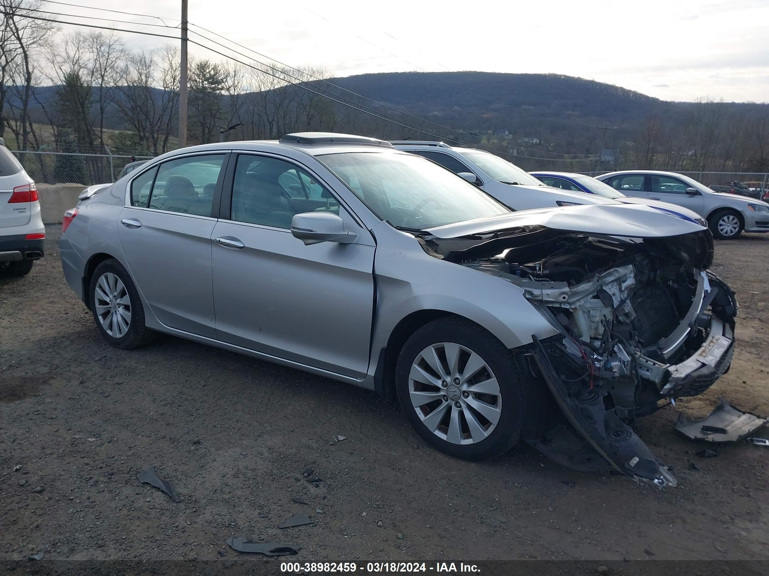 HONDA ACCORD 2015 1hgcr2f72fa030320