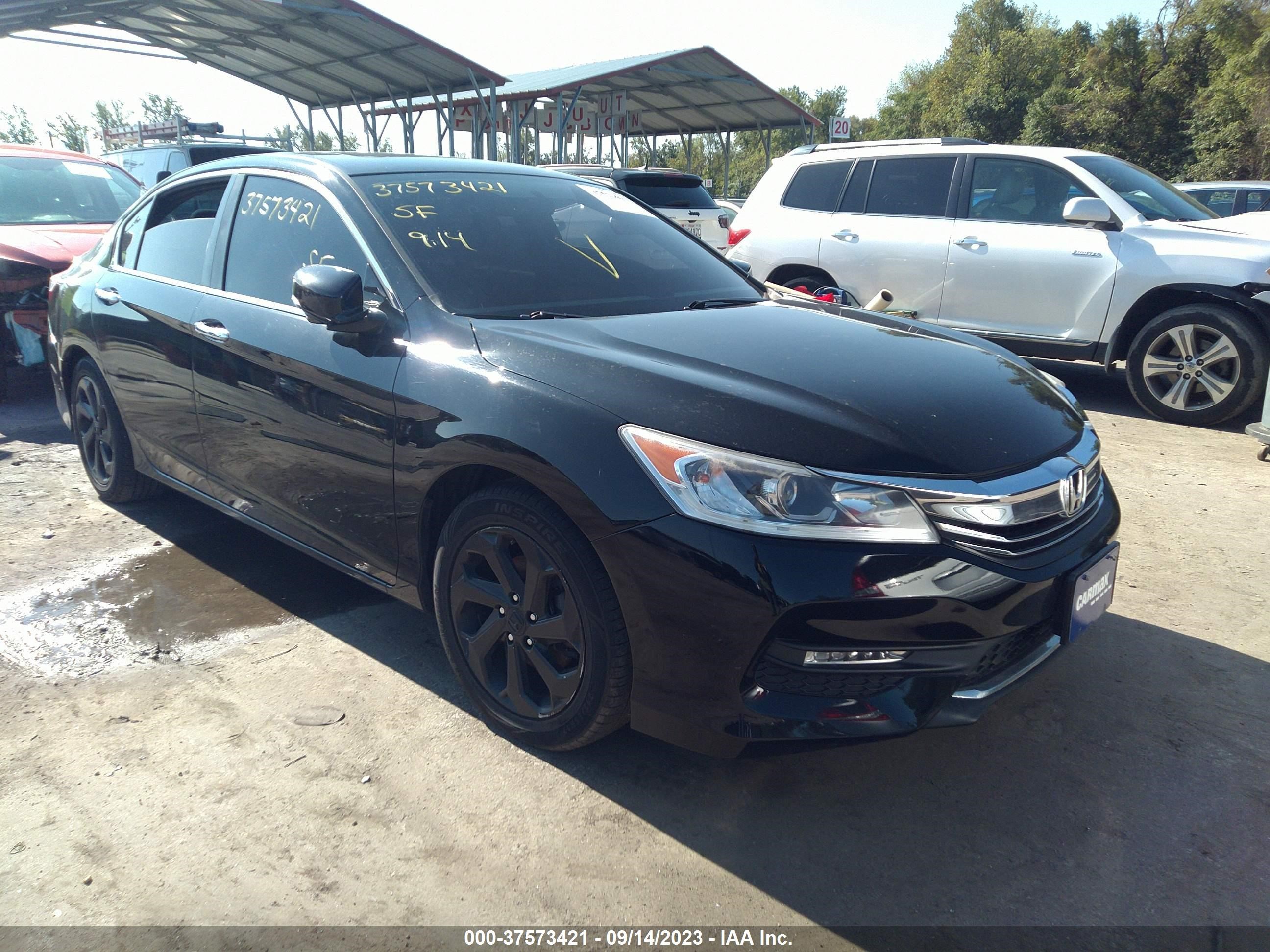 HONDA ACCORD 2016 1hgcr2f72ga225416