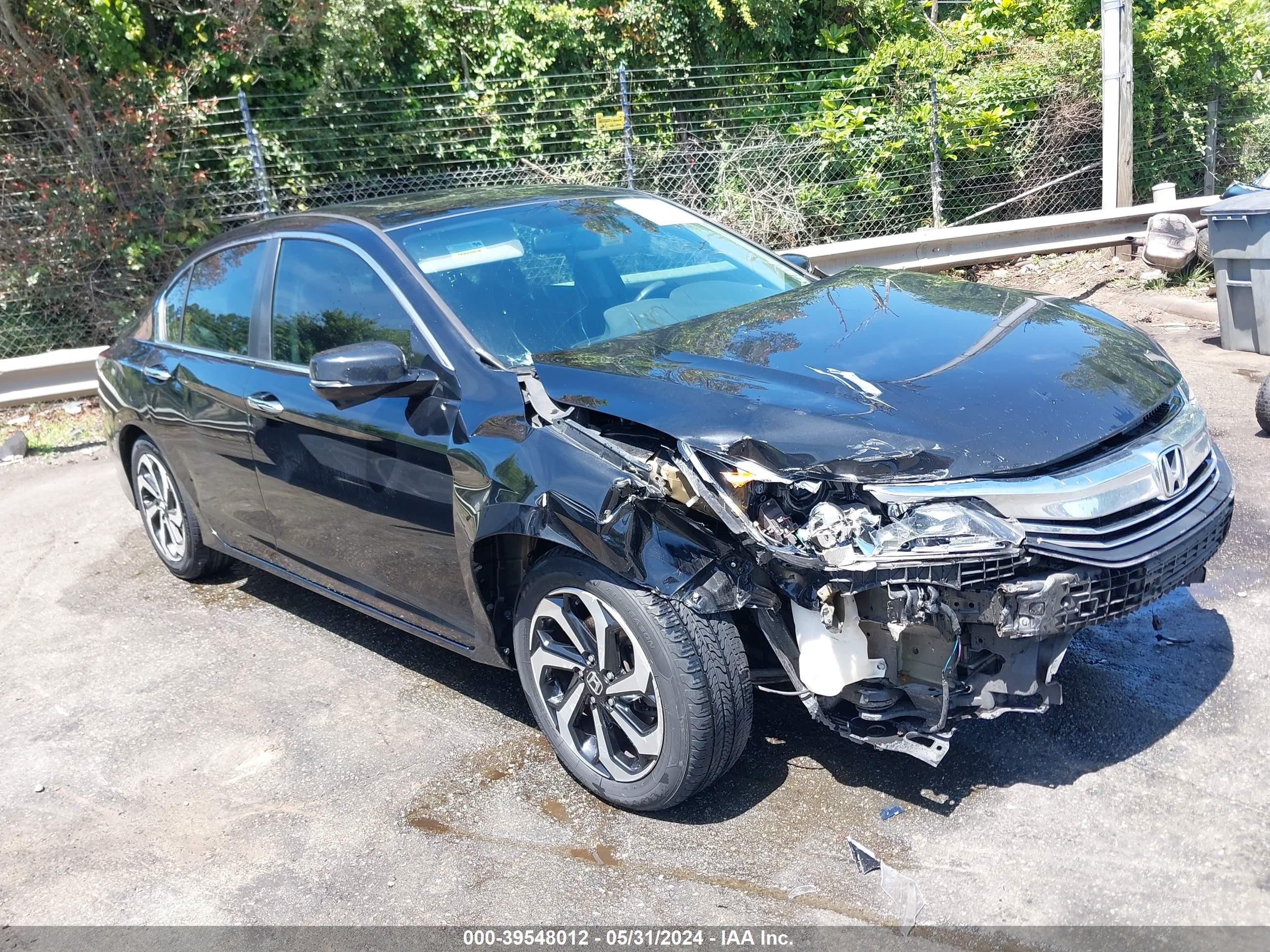 HONDA ACCORD 2017 1hgcr2f73ha247135