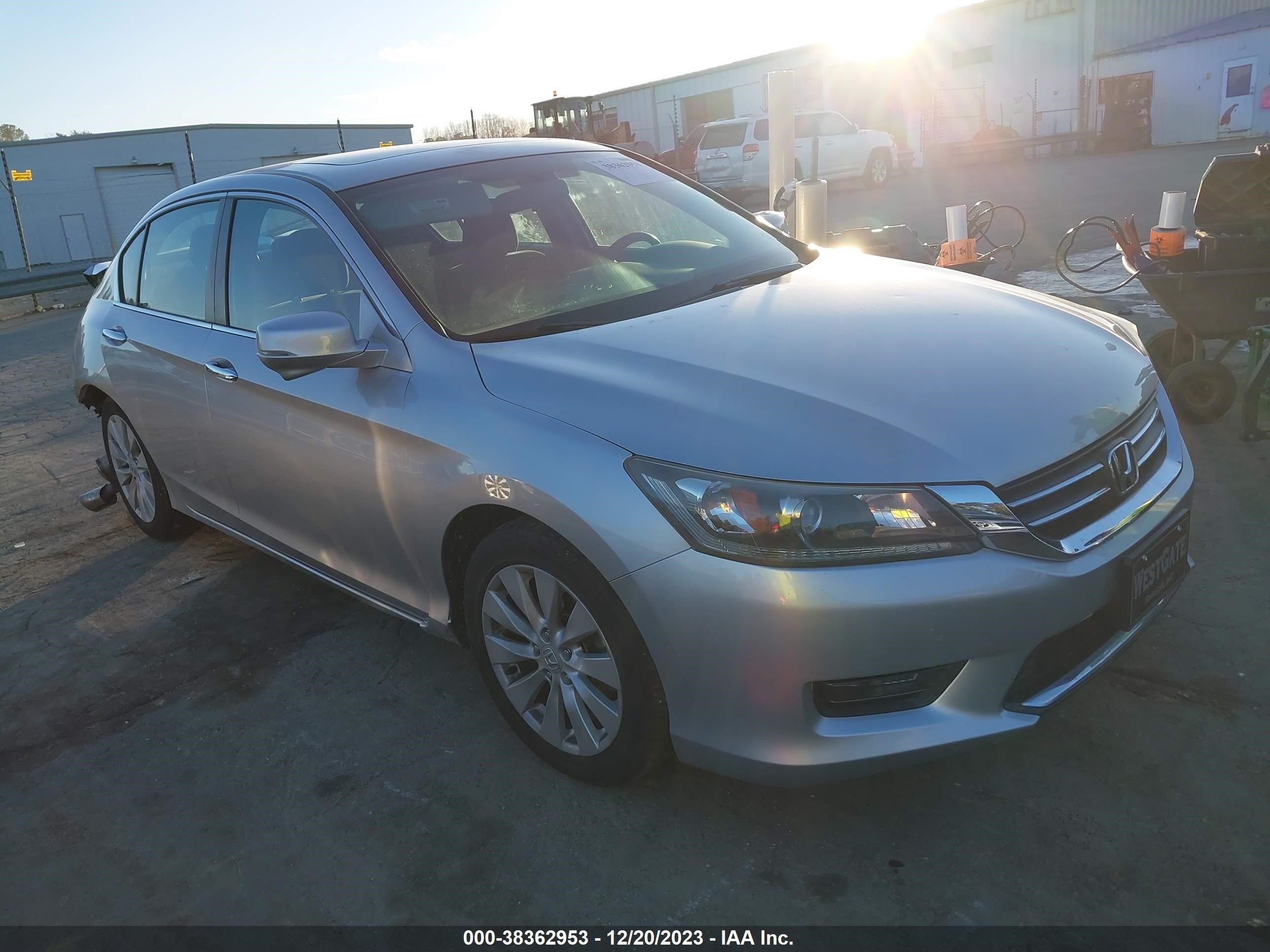 HONDA ACCORD 2014 1hgcr2f77ea256805