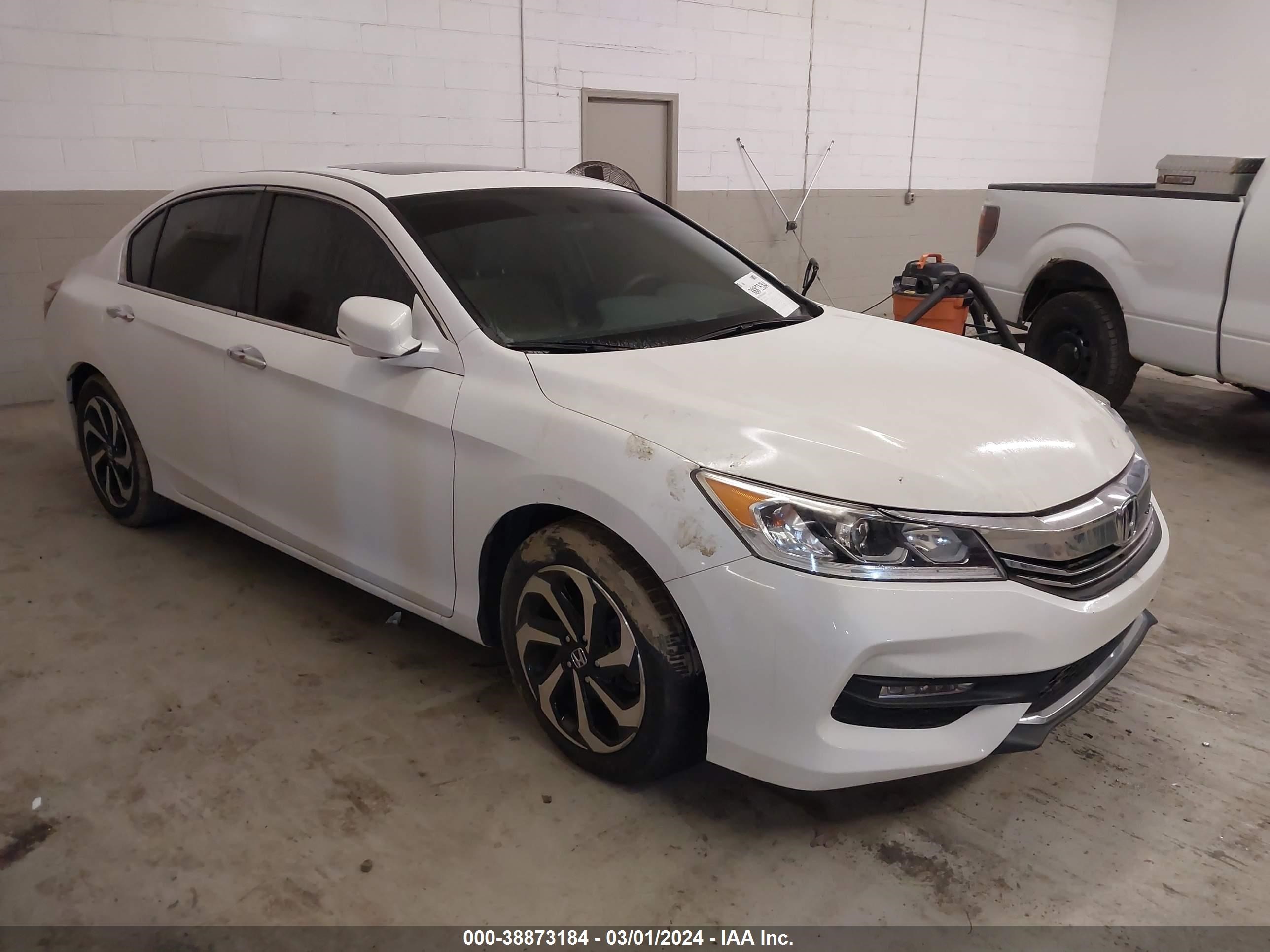 HONDA ACCORD 2016 1hgcr2f77ga214203