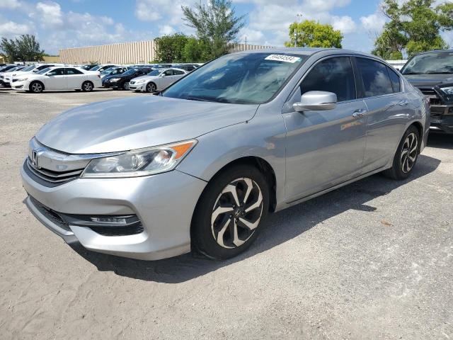 HONDA ACCORD 2017 1hgcr2f77ha151637