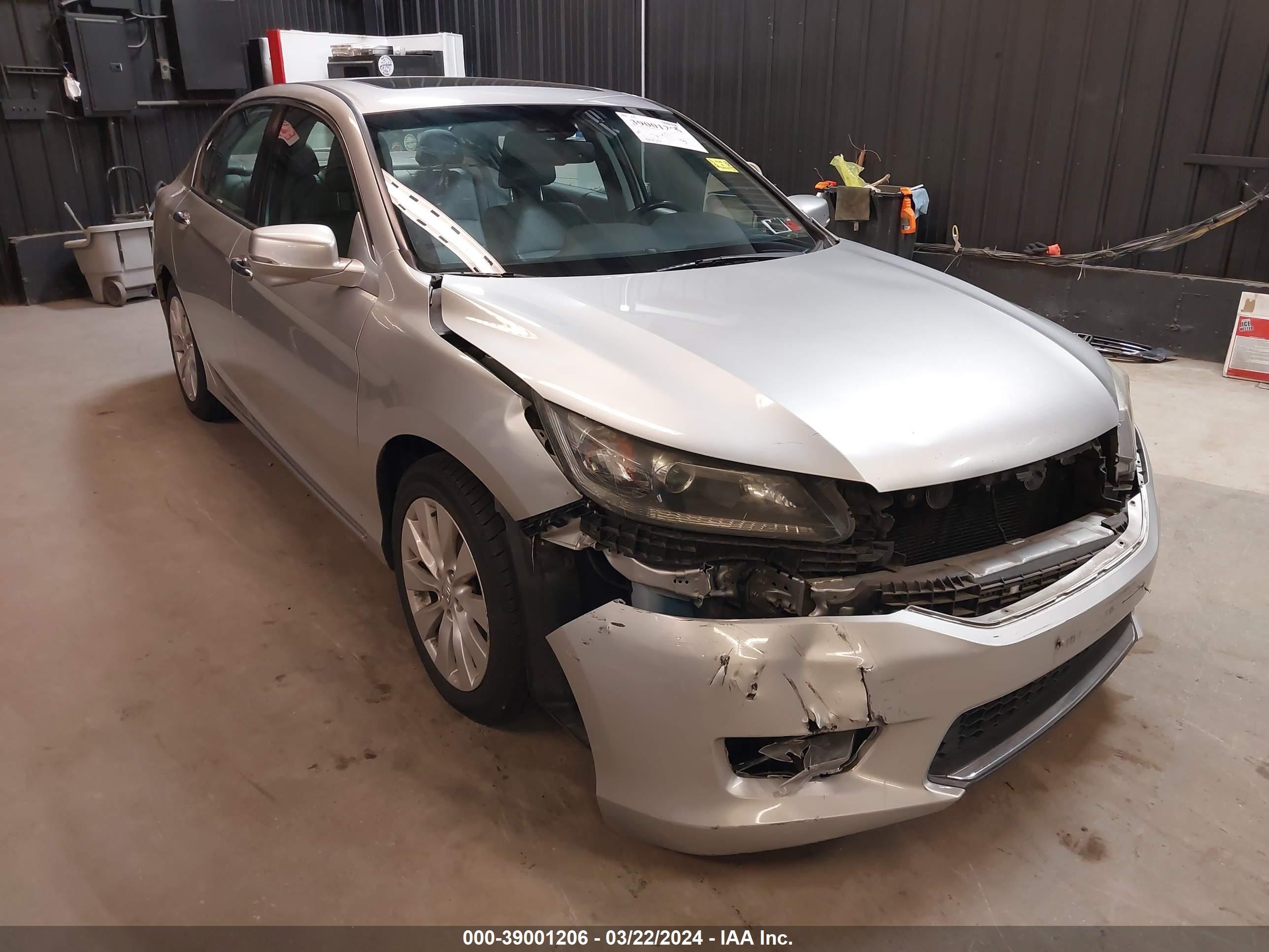 HONDA ACCORD 2015 1hgcr2f81fa067223