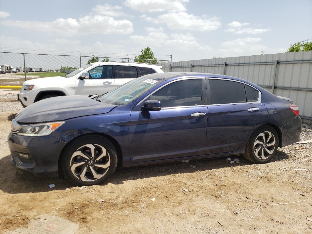 HONDA ACCORD 2016 1hgcr2f82ga028304