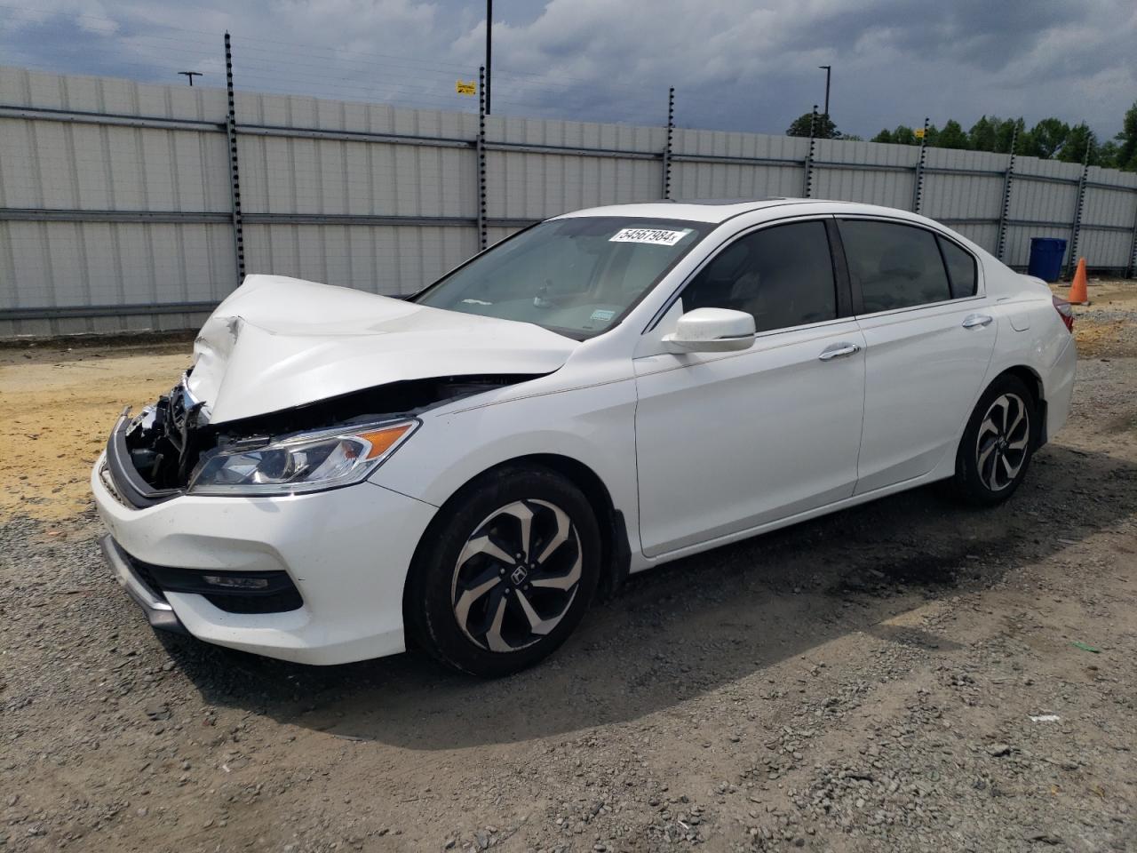 HONDA ACCORD 2016 1hgcr2f82ga131013