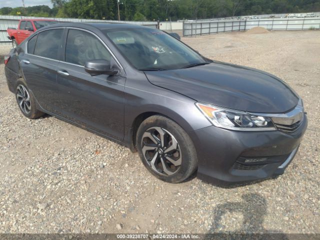 HONDA ACCORD 2017 1hgcr2f82ha002481