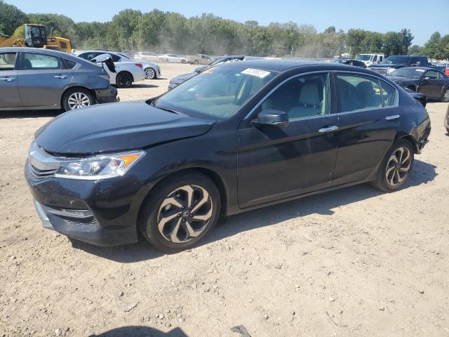 HONDA ACCORD 2017 1hgcr2f82ha166877