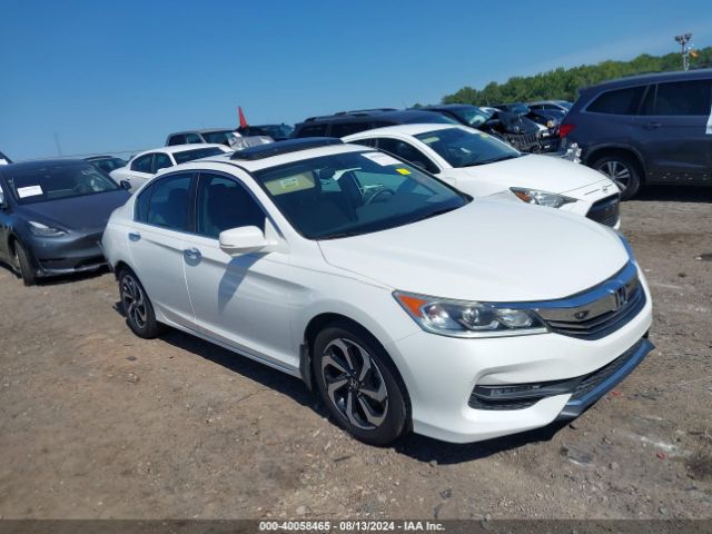 HONDA ACCORD 2017 1hgcr2f83ha122323