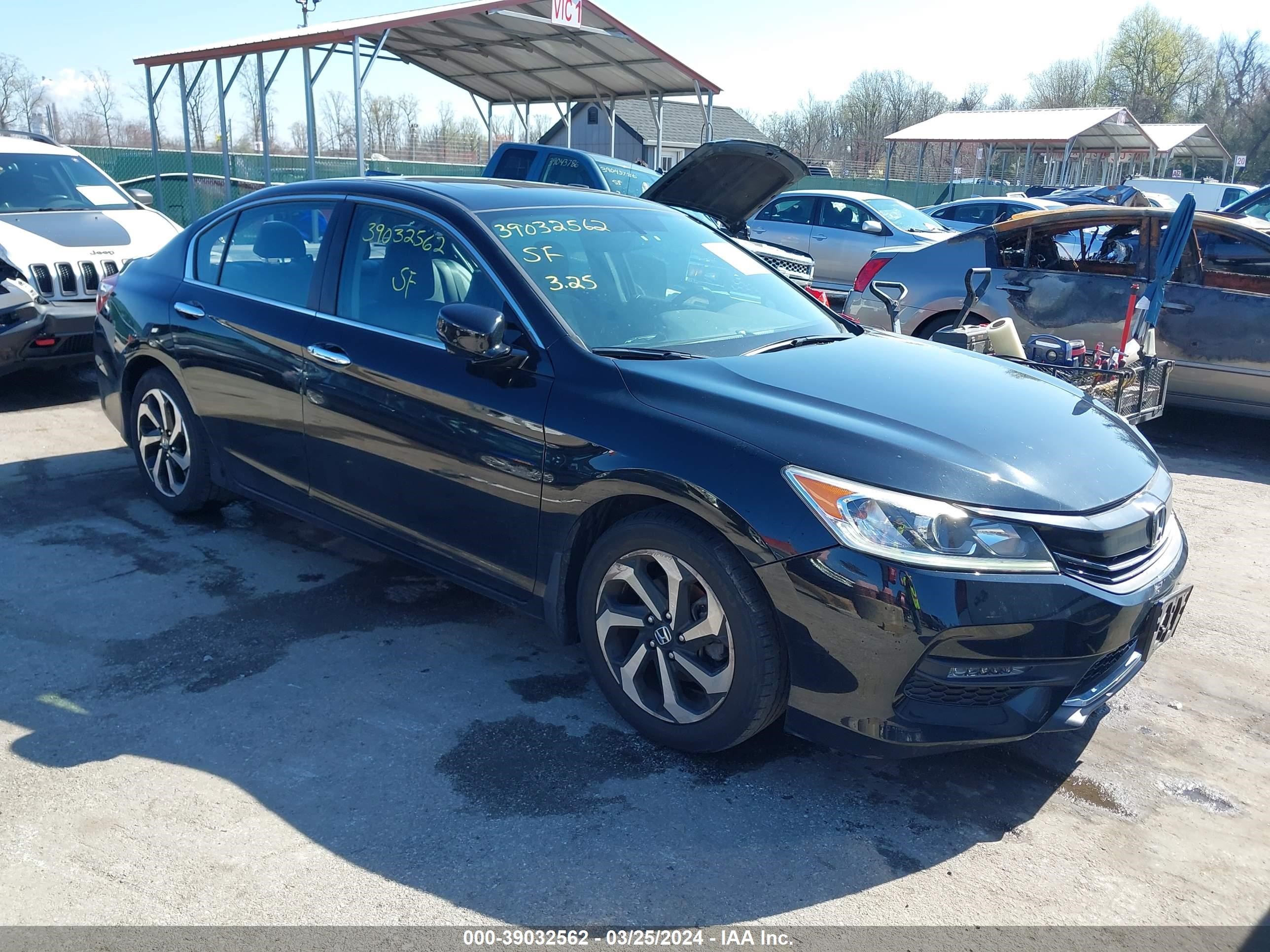 HONDA ACCORD 2017 1hgcr2f85ha162709