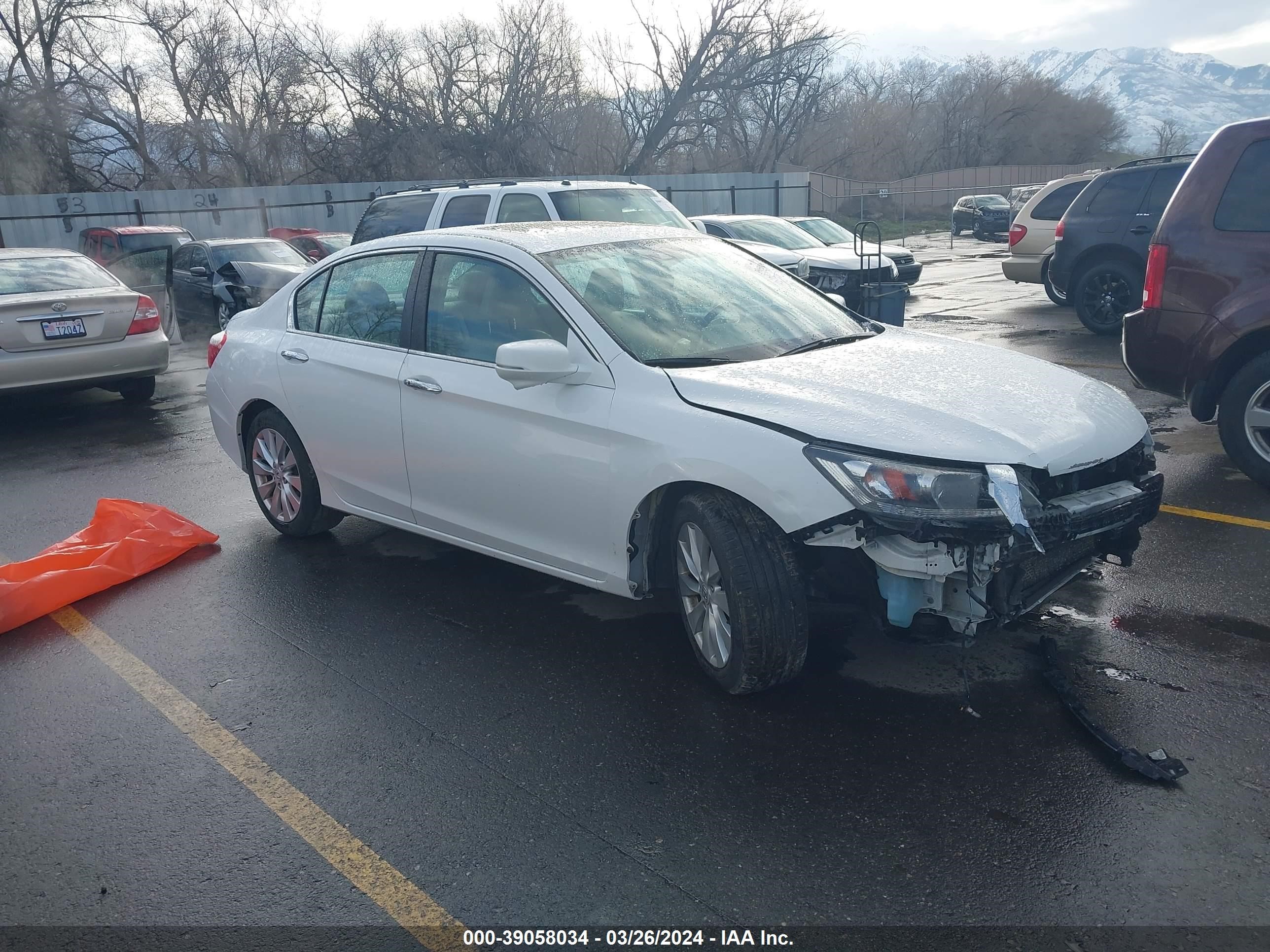 HONDA ACCORD 2015 1hgcr2f88fa256600