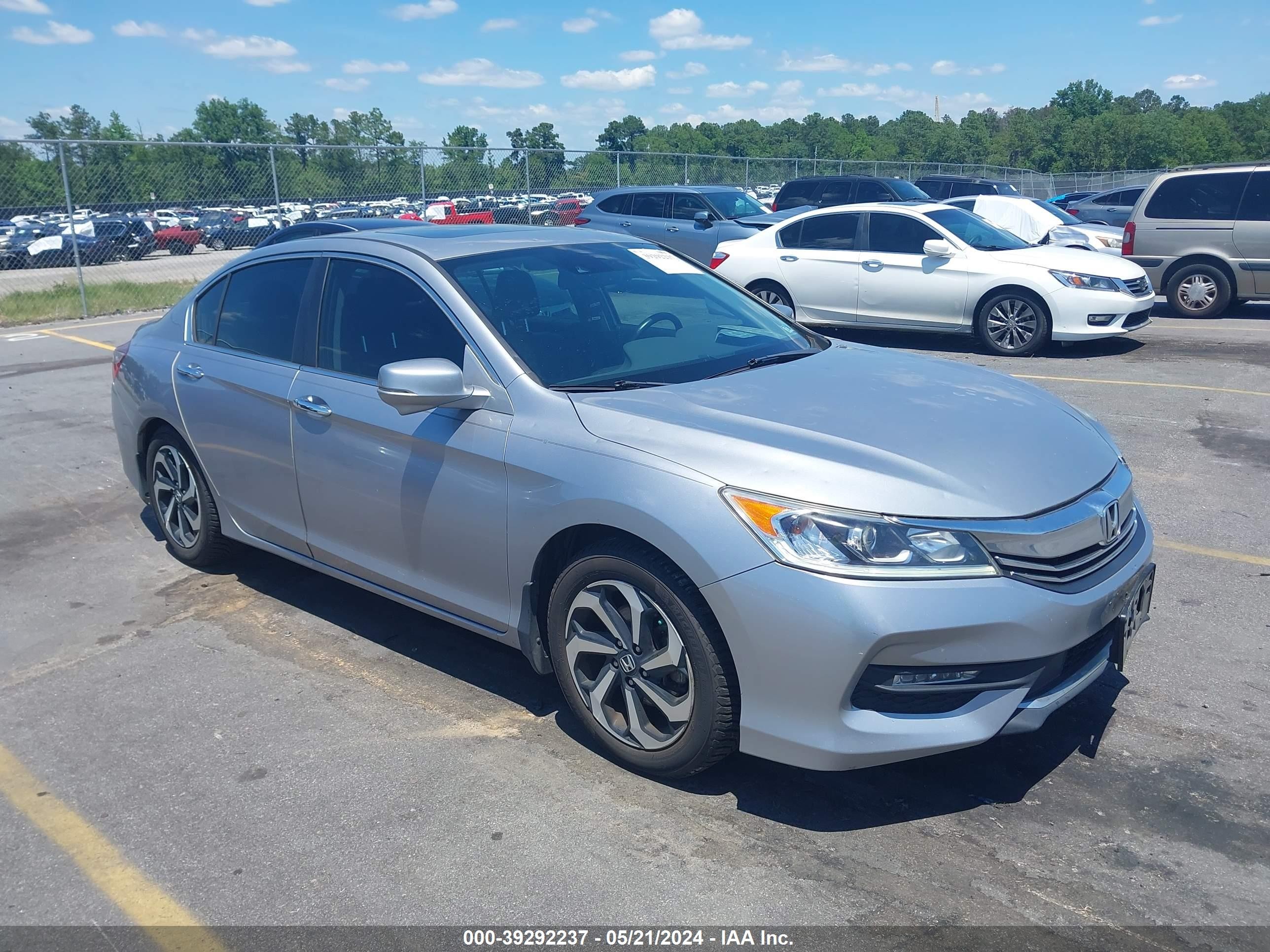 HONDA ACCORD 2017 1hgcr2f93ha003891