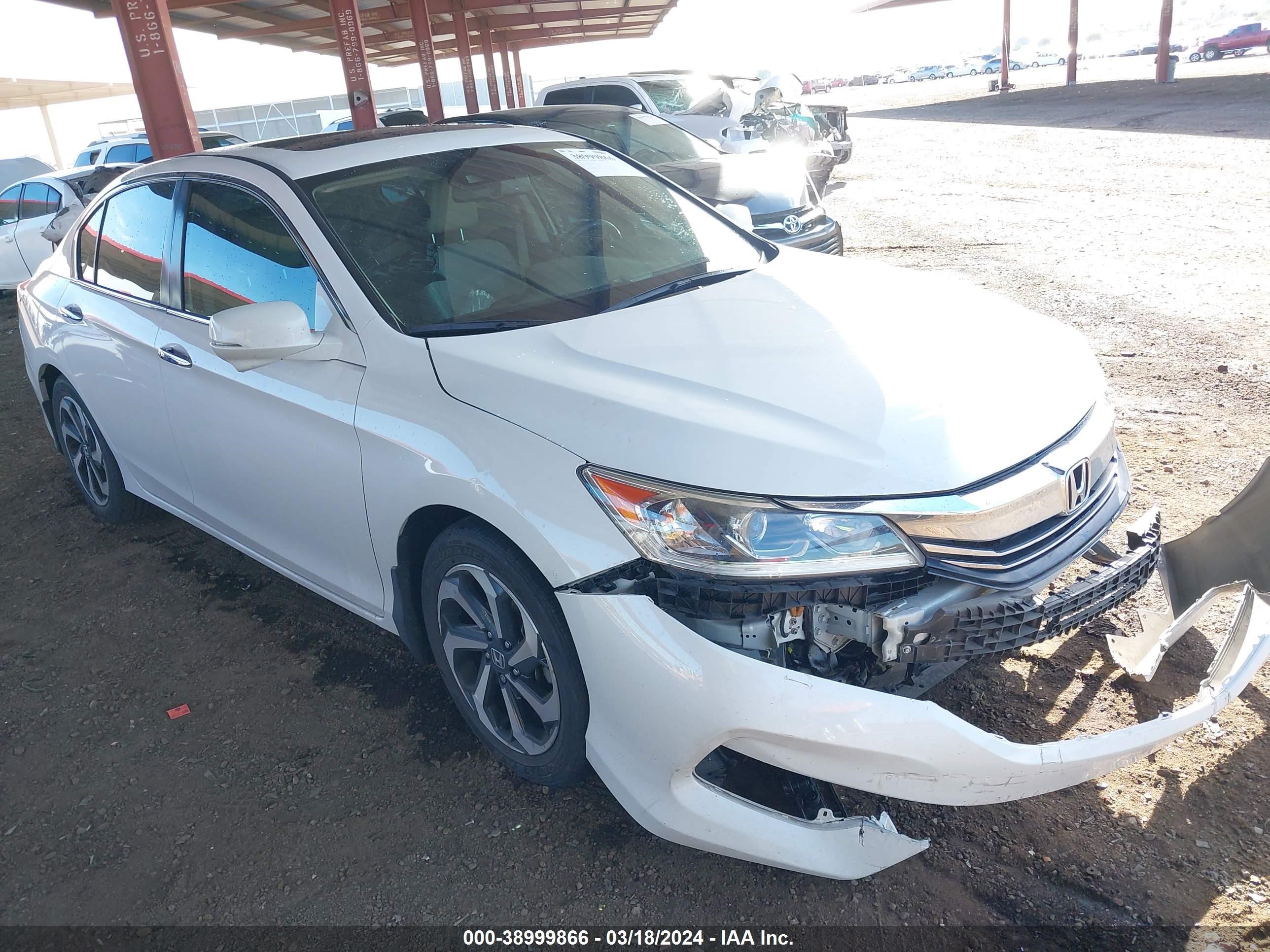 HONDA ACCORD 2017 1hgcr2f97ha186017