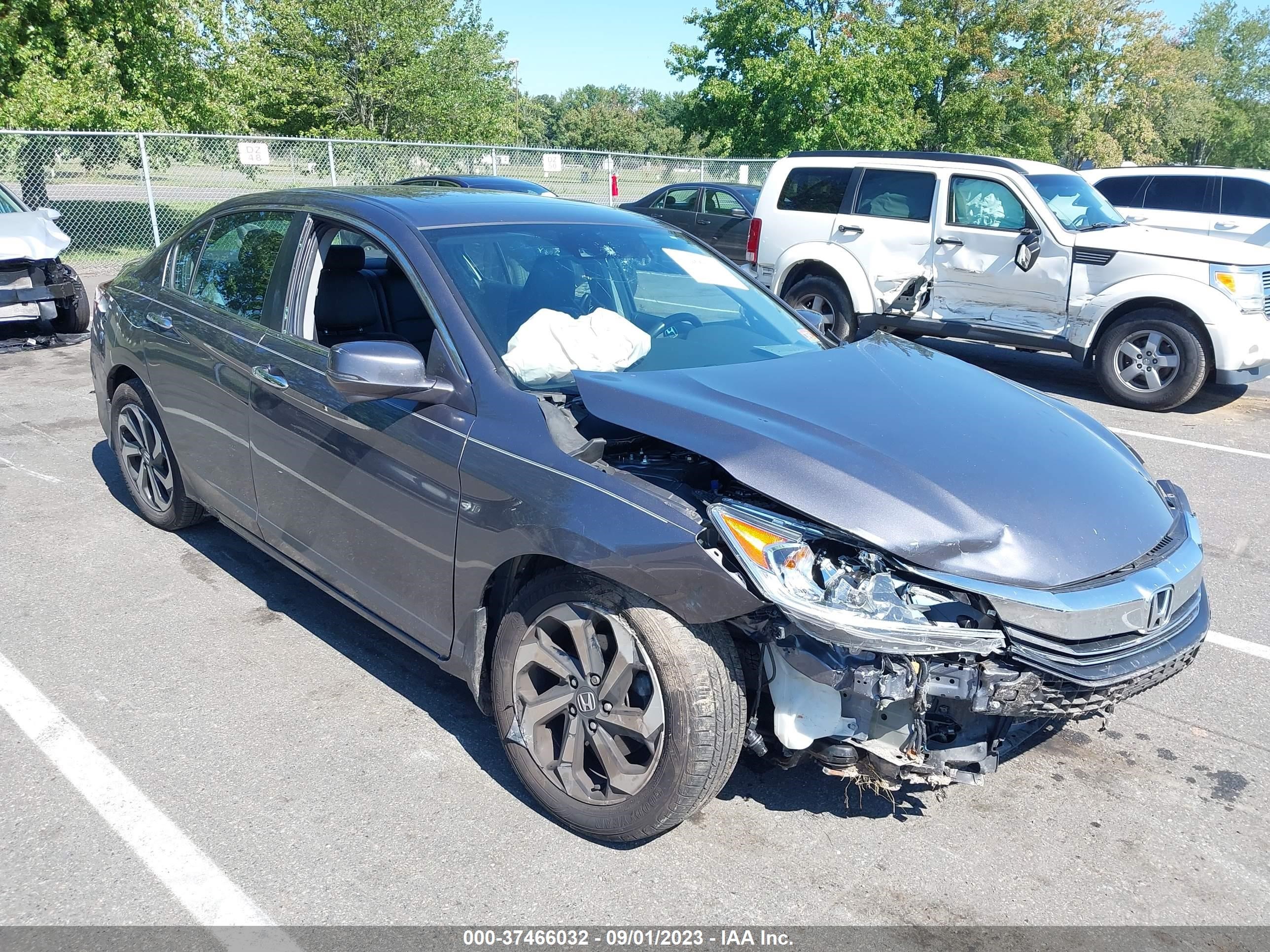 HONDA ACCORD 2016 1hgcr2f98ga053541