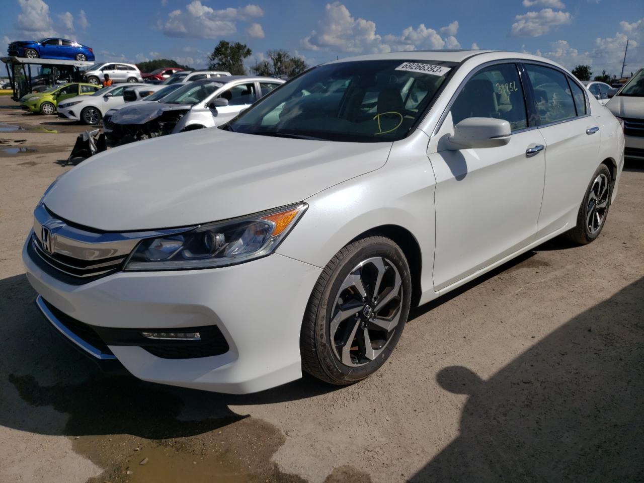 HONDA ACCORD 2017 1hgcr3f01ha018736