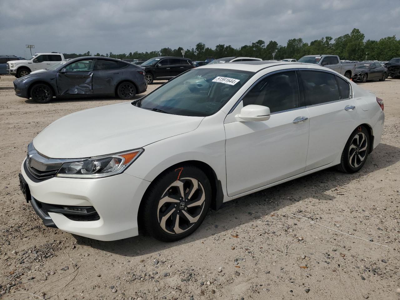 HONDA ACCORD 2017 1hgcr3f82ha001711