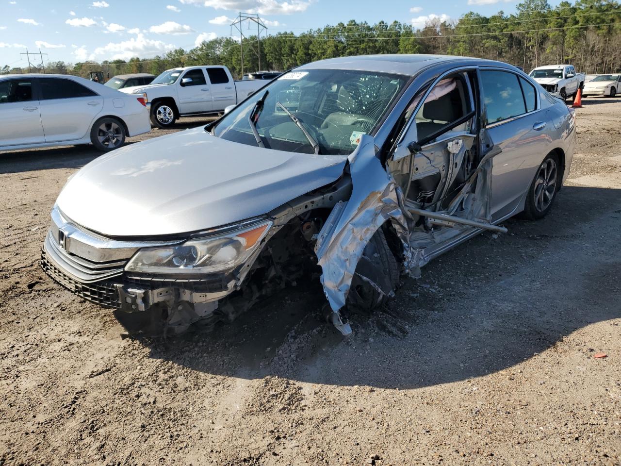 HONDA ACCORD 2017 1hgcr3f82ha020341