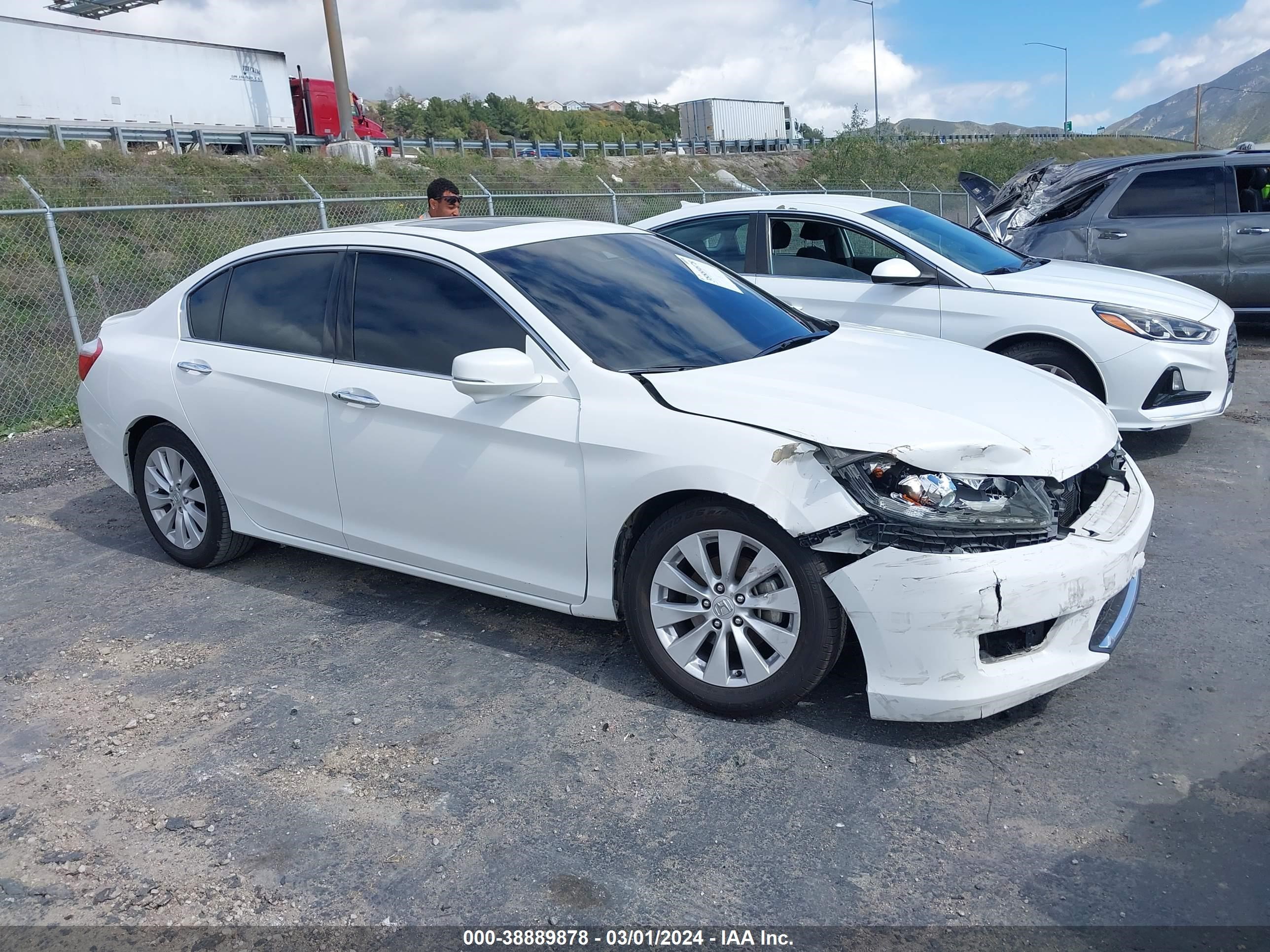 HONDA ACCORD 2013 1hgcr3f85da015600