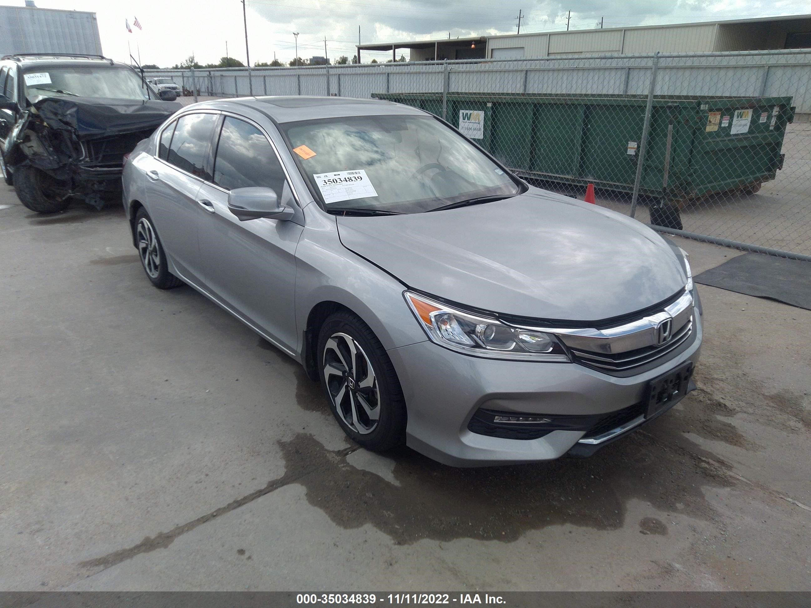 HONDA ACCORD 2017 1hgcr3f85ha028403