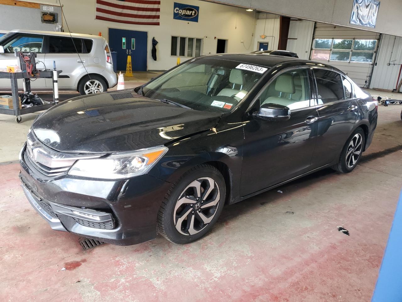 HONDA ACCORD 2017 1hgcr3f85ha028515