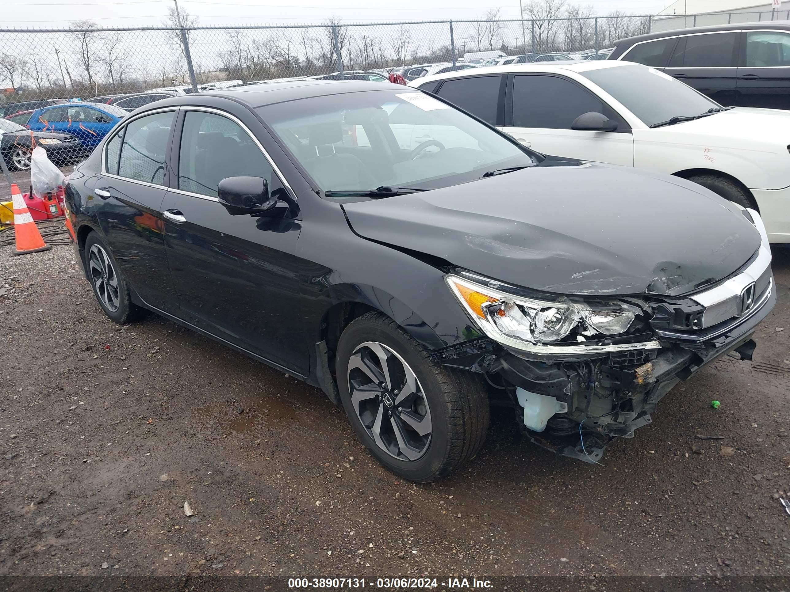 HONDA ACCORD 2016 1hgcr3f86ga009633