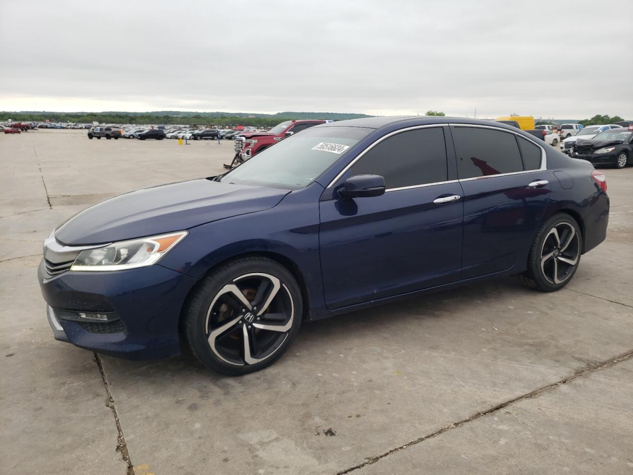 HONDA ACCORD 2017 1hgcr3f88ha037225