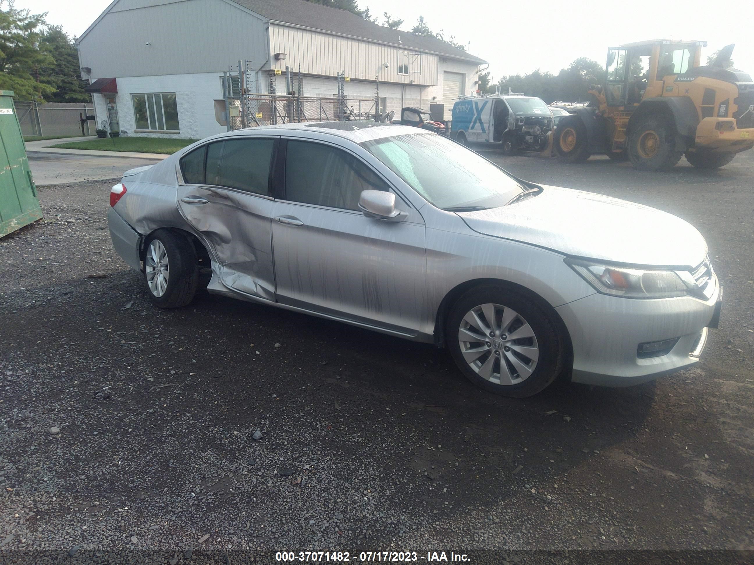 HONDA ACCORD 2014 1hgcr3f8xea010846