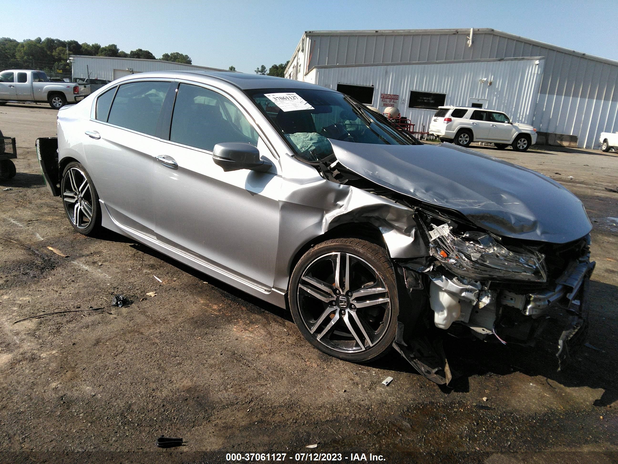 HONDA ACCORD 2017 1hgcr3f91ha015415