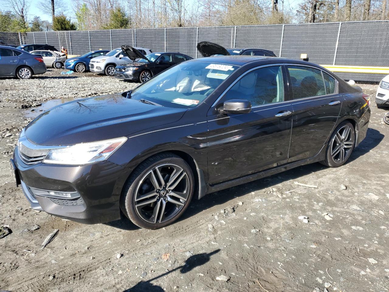 HONDA ACCORD 2016 1hgcr3f93ga028312