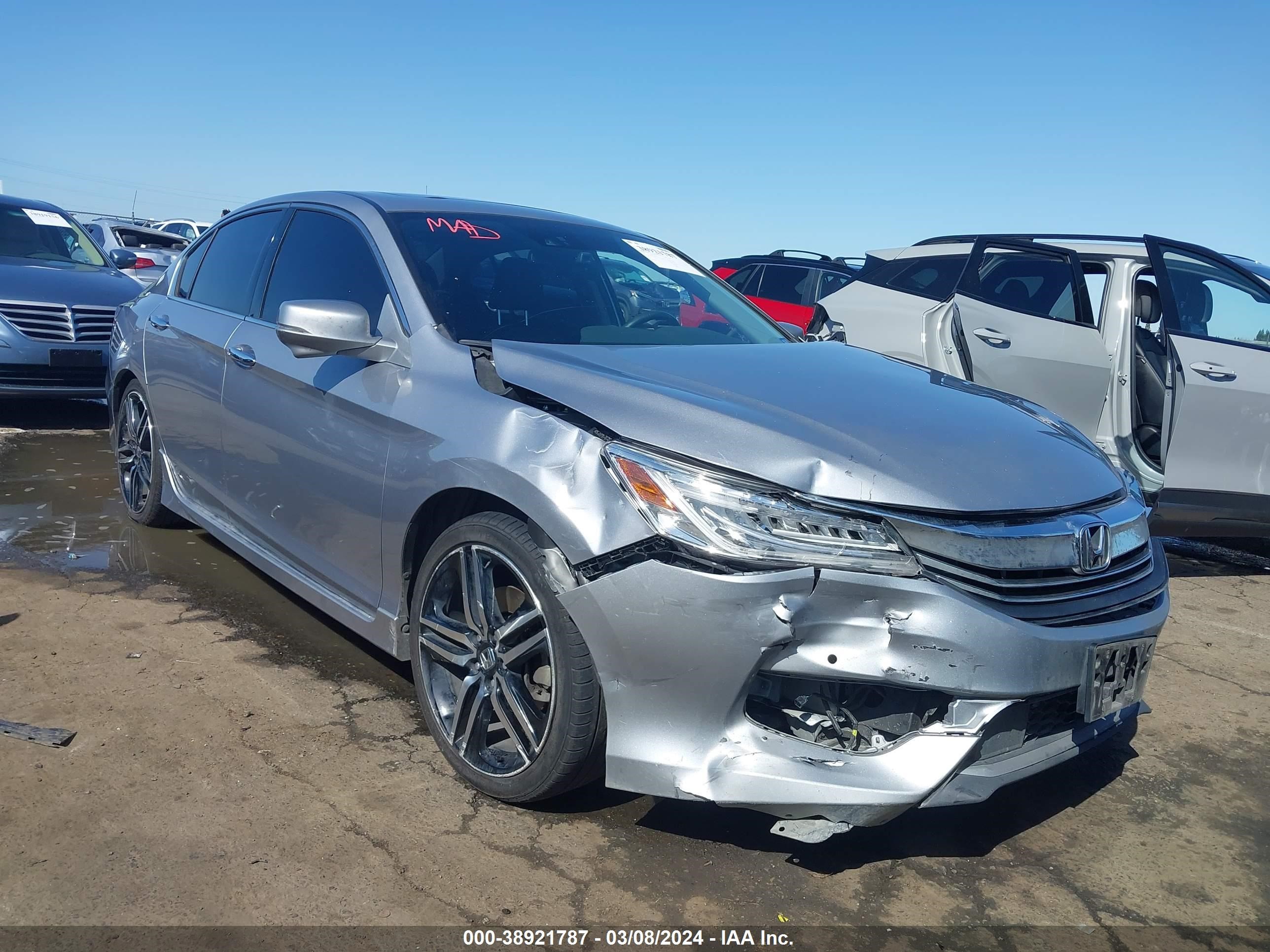 HONDA ACCORD 2016 1hgcr3f97ga026336