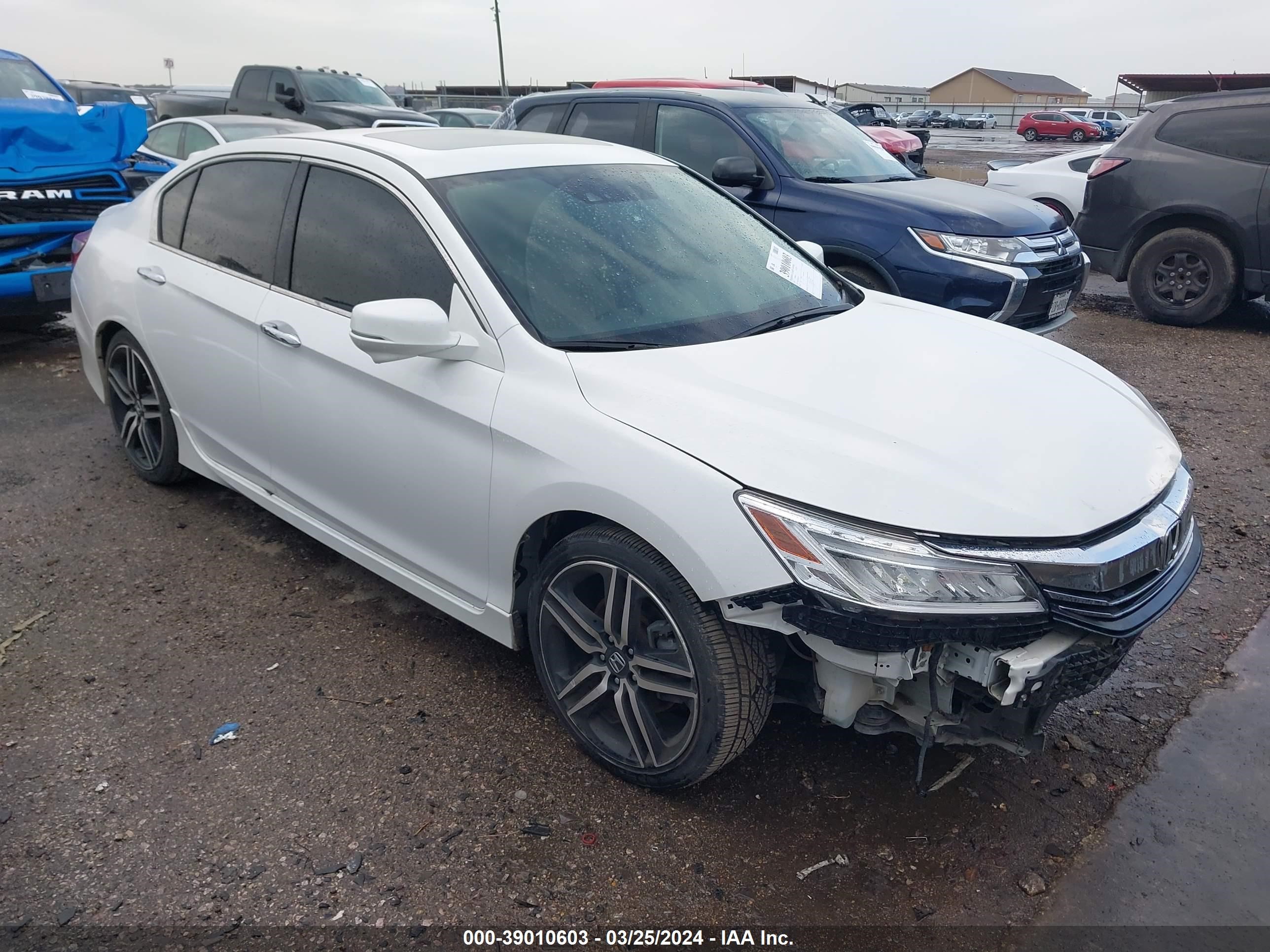 HONDA ACCORD 2017 1hgcr3f99ha022967