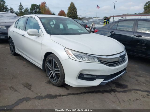 HONDA ACCORD 2017 1hgcr3f9xha017700