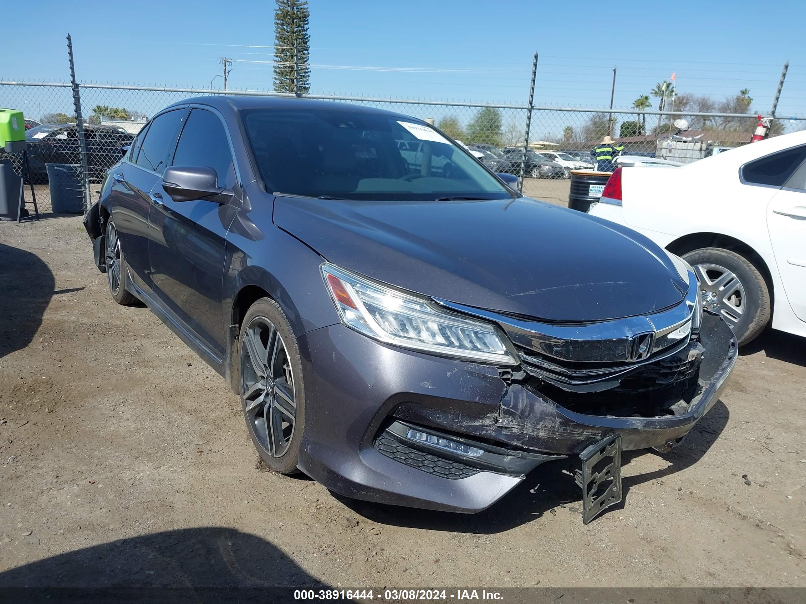 HONDA ACCORD 2017 1hgcr3f9xha040510