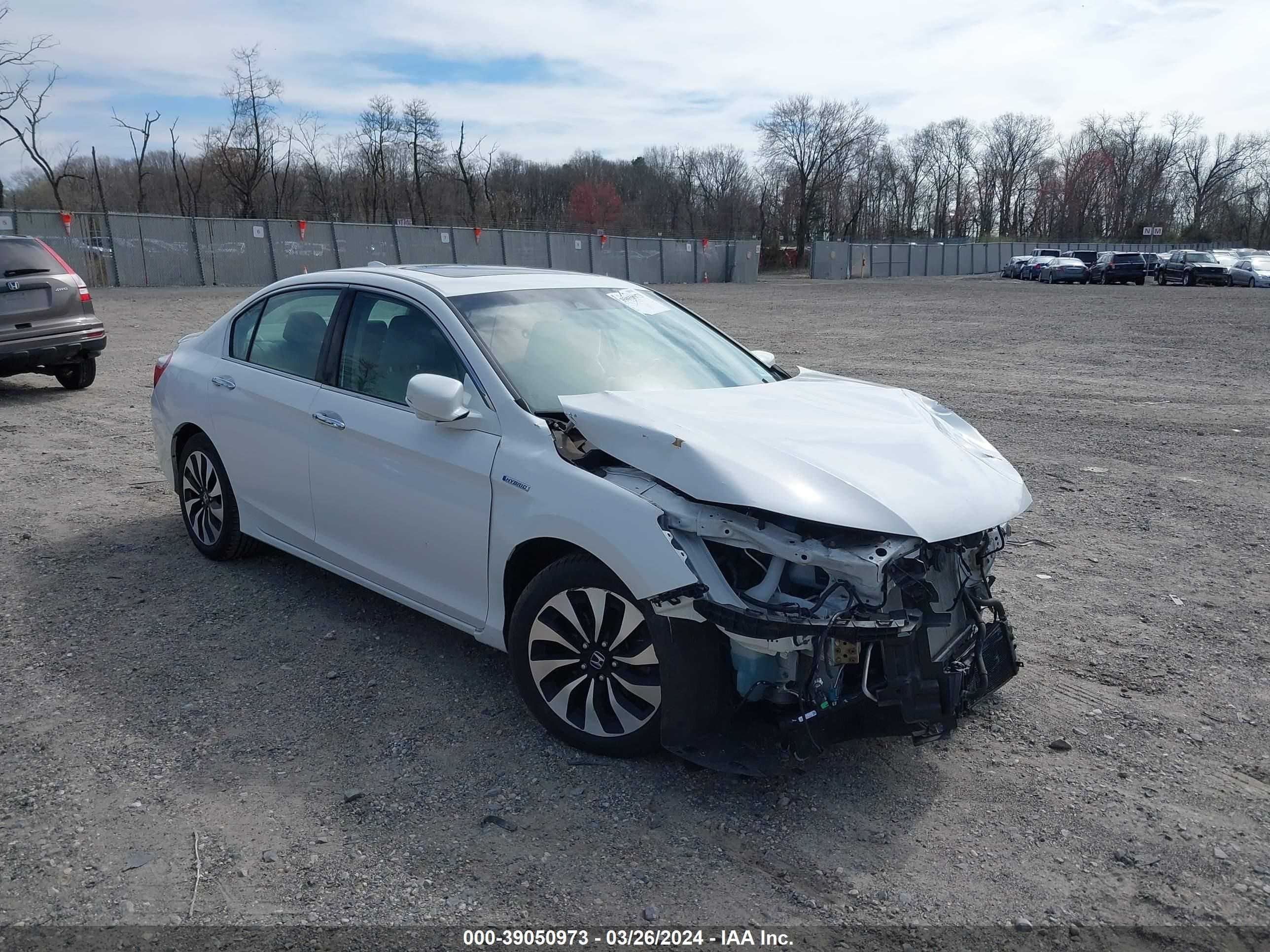 HONDA ACCORD 2015 1hgcr6f53fa008249