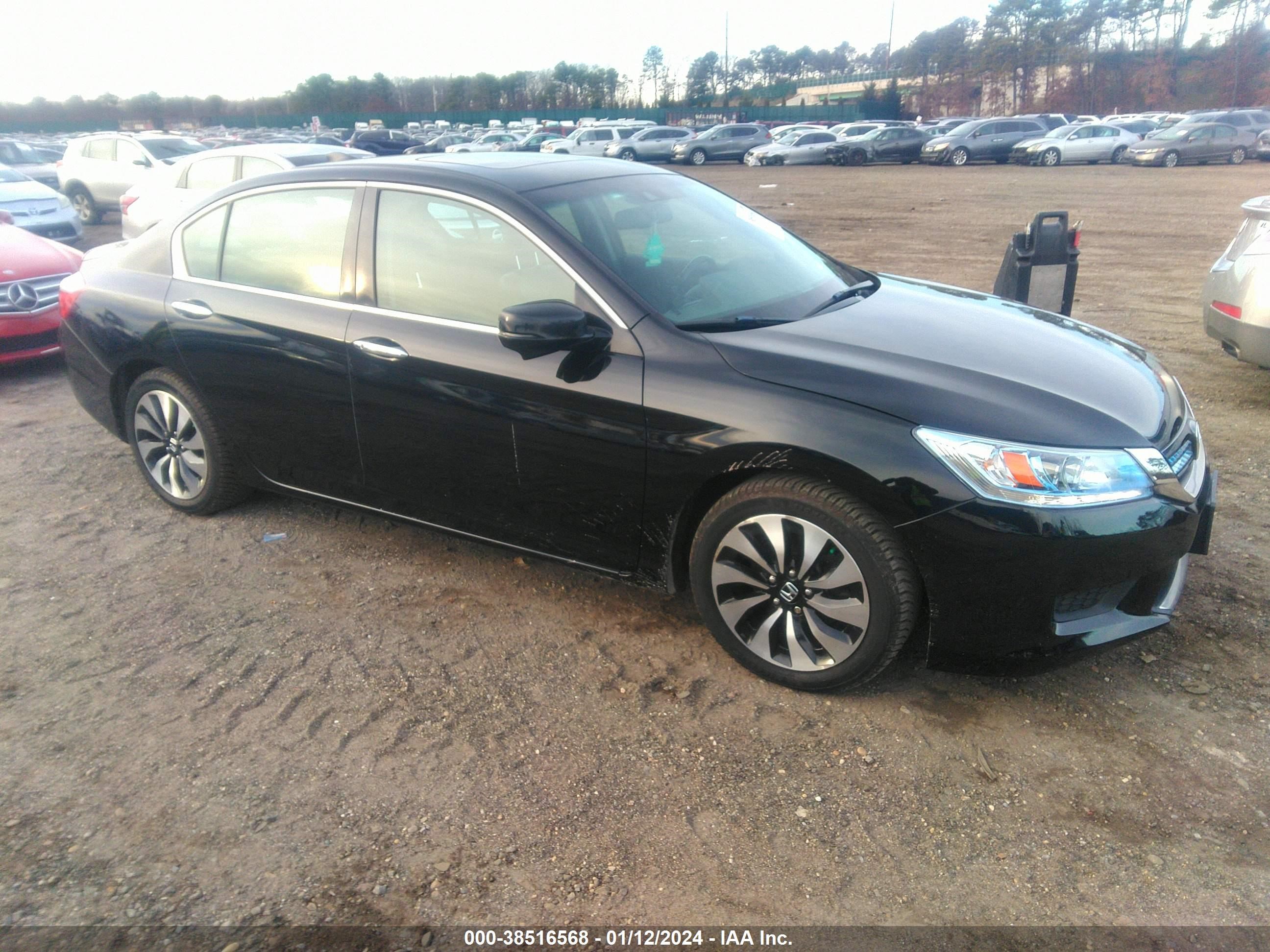 HONDA ACCORD 2015 1hgcr6f79fa008032