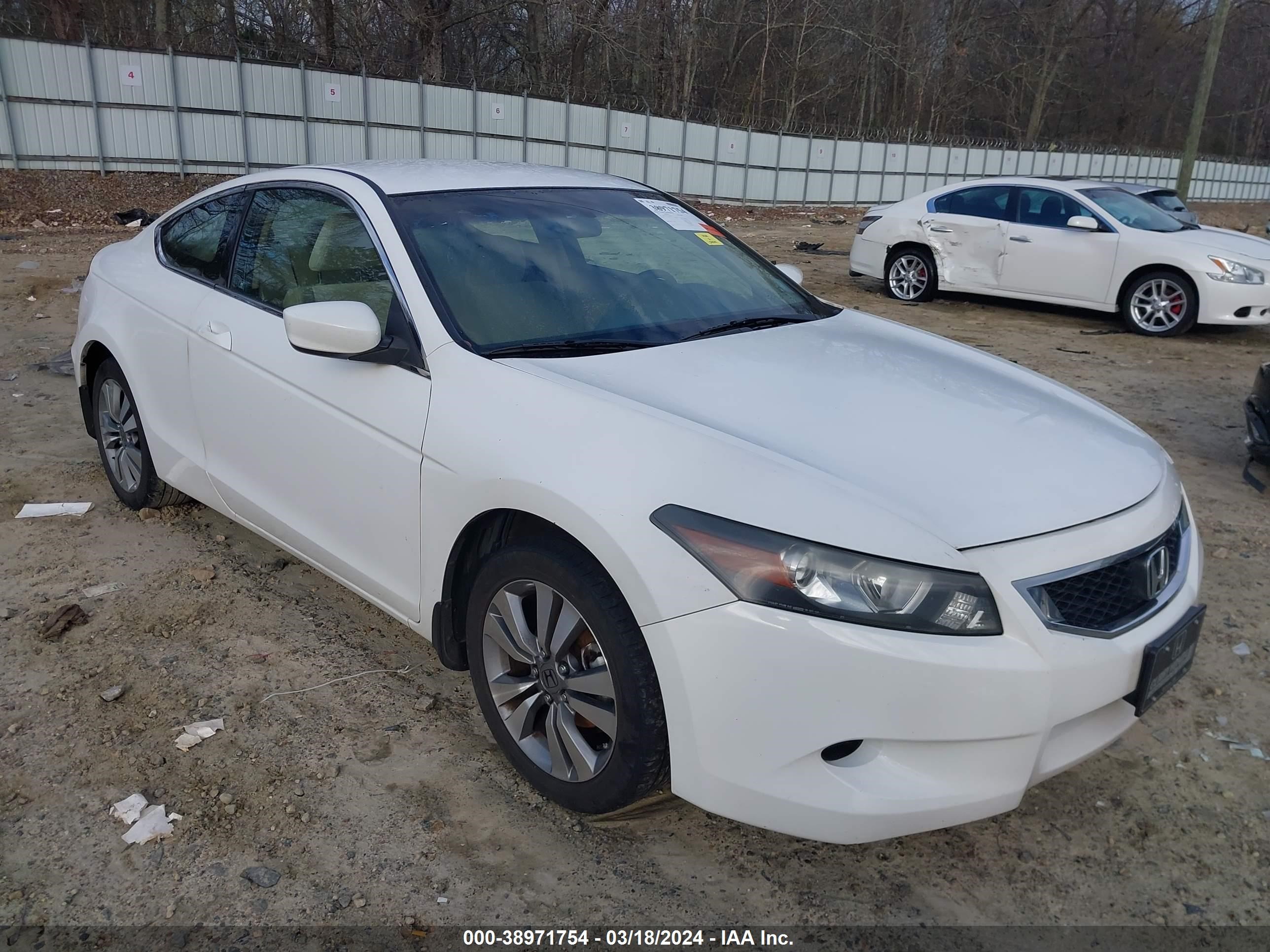 HONDA ACCORD 2010 1hgcs1b35aa009519