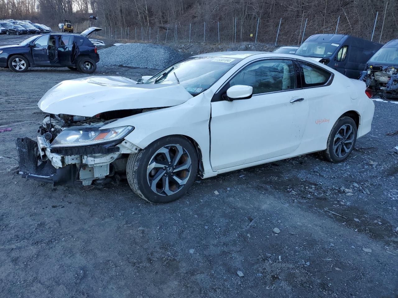 HONDA ACCORD 2017 1hgct1b30ha005384