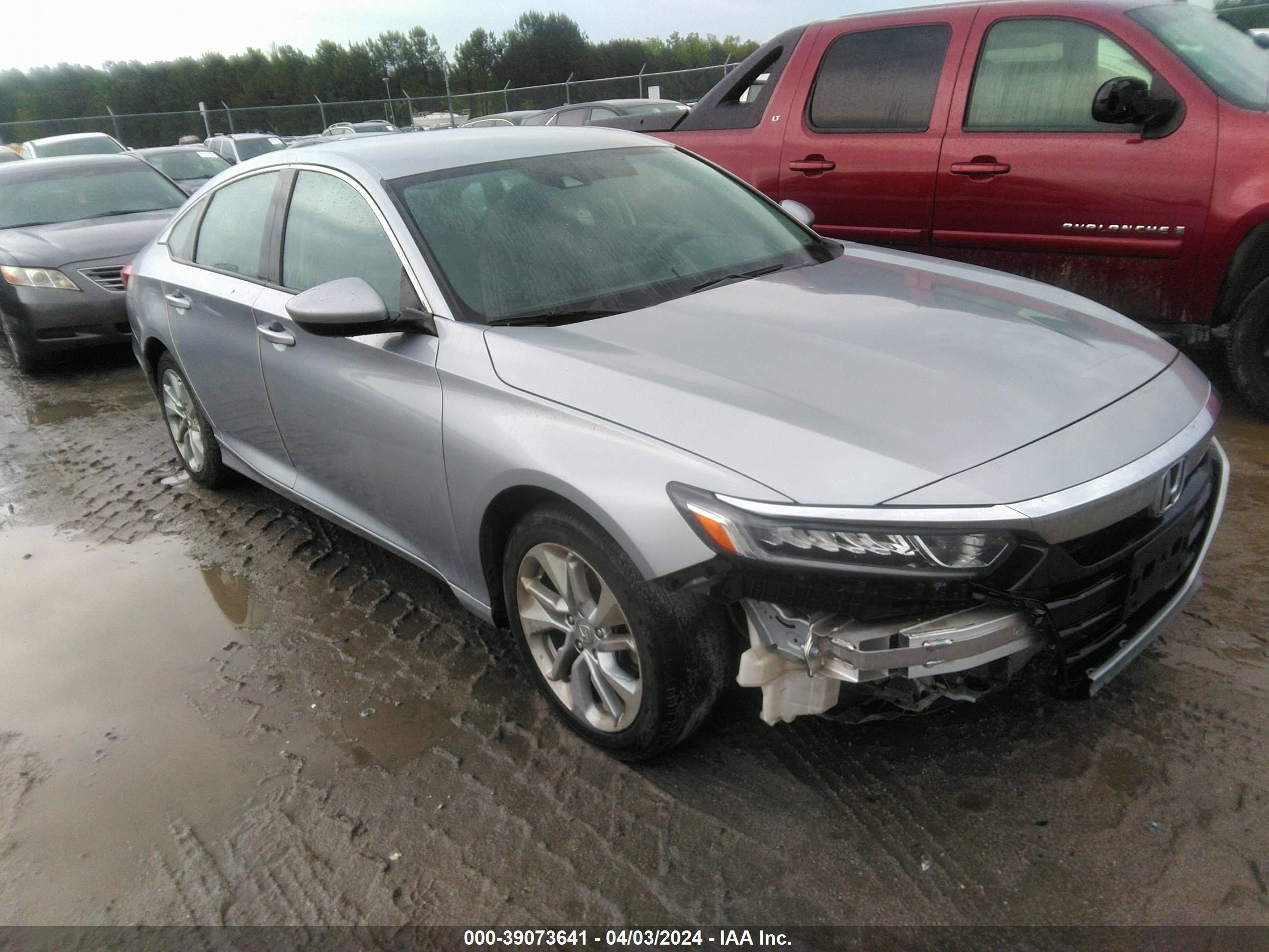 HONDA ACCORD 2018 1hgcv1f10ja206422