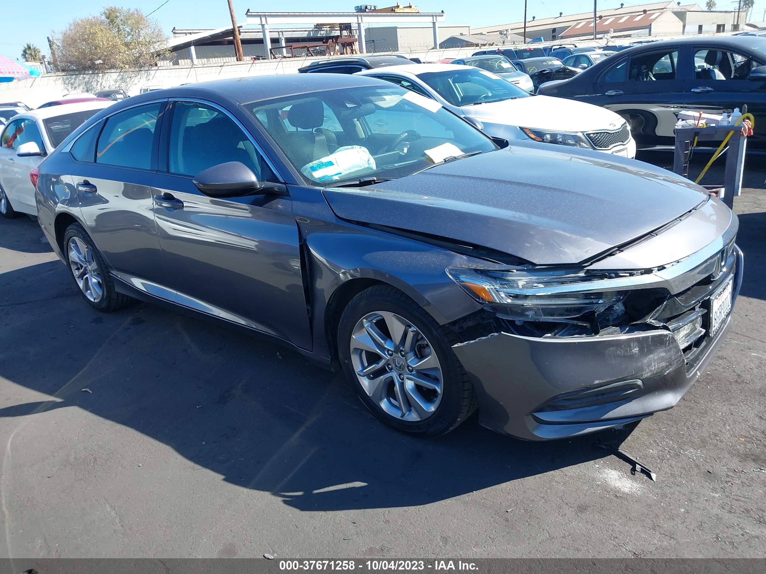 HONDA ACCORD 2018 1hgcv1f10ja235029