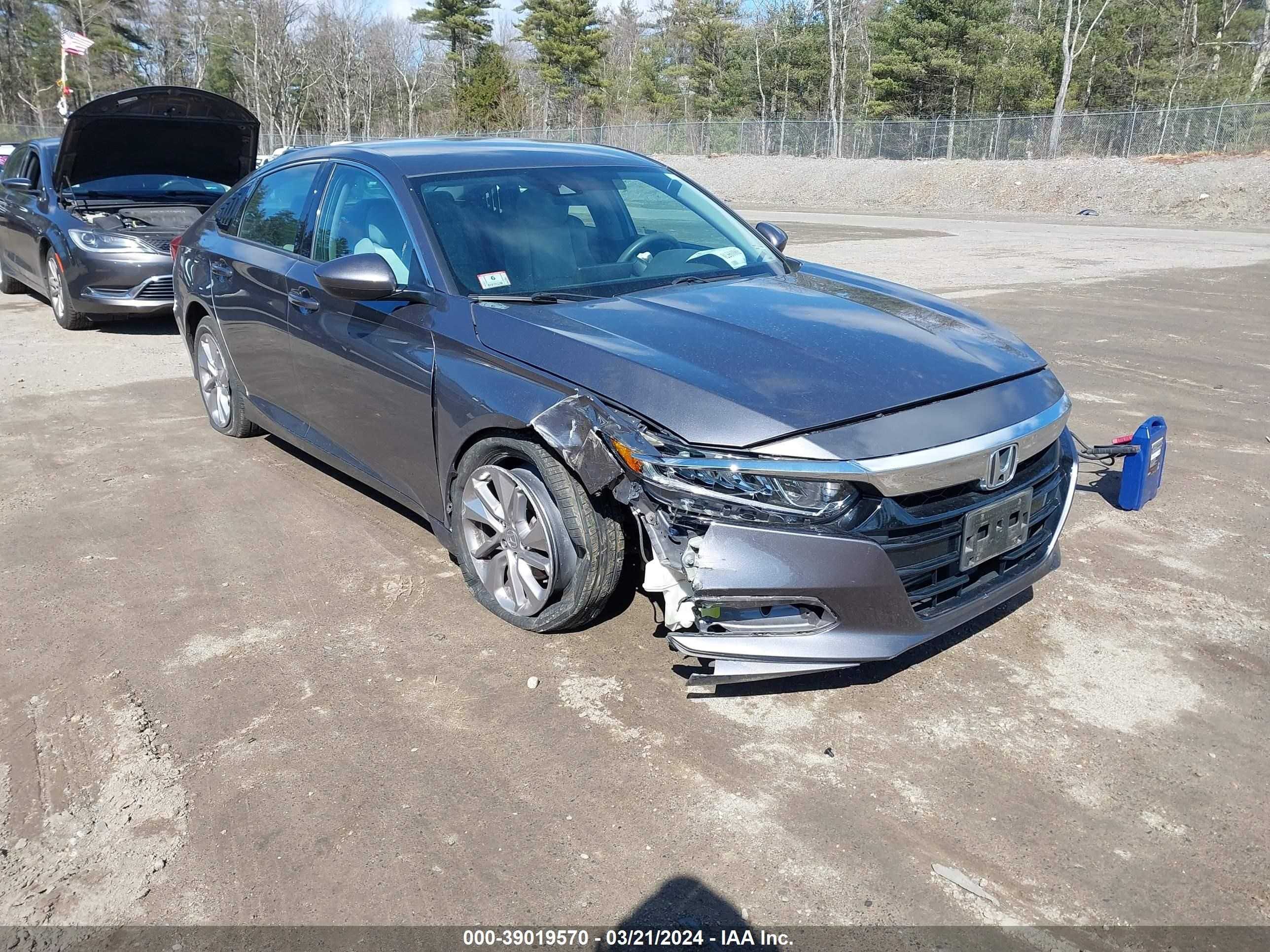 HONDA ACCORD 2019 1hgcv1f10ka047905