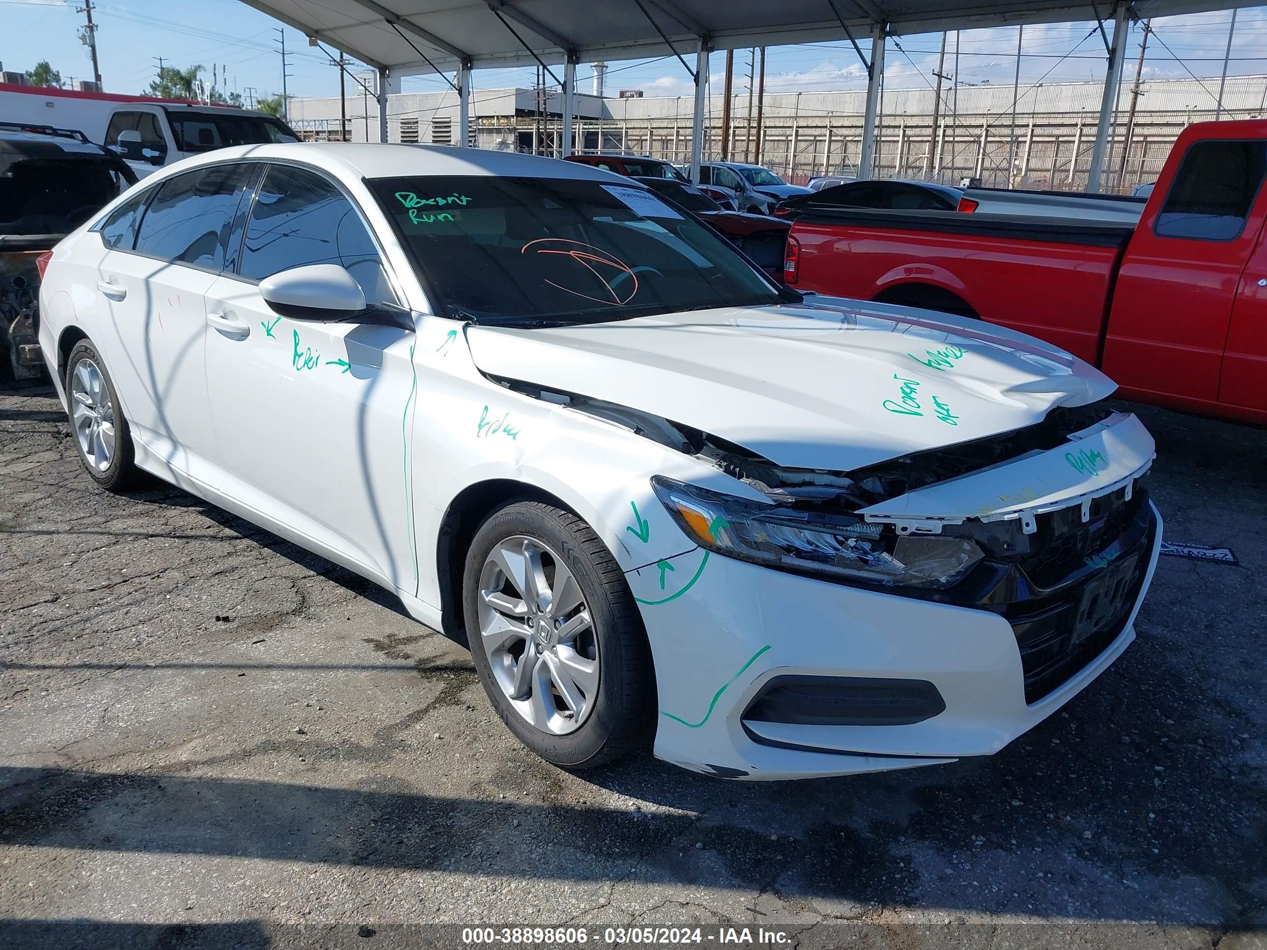 HONDA ACCORD 2018 1hgcv1f11ja108306