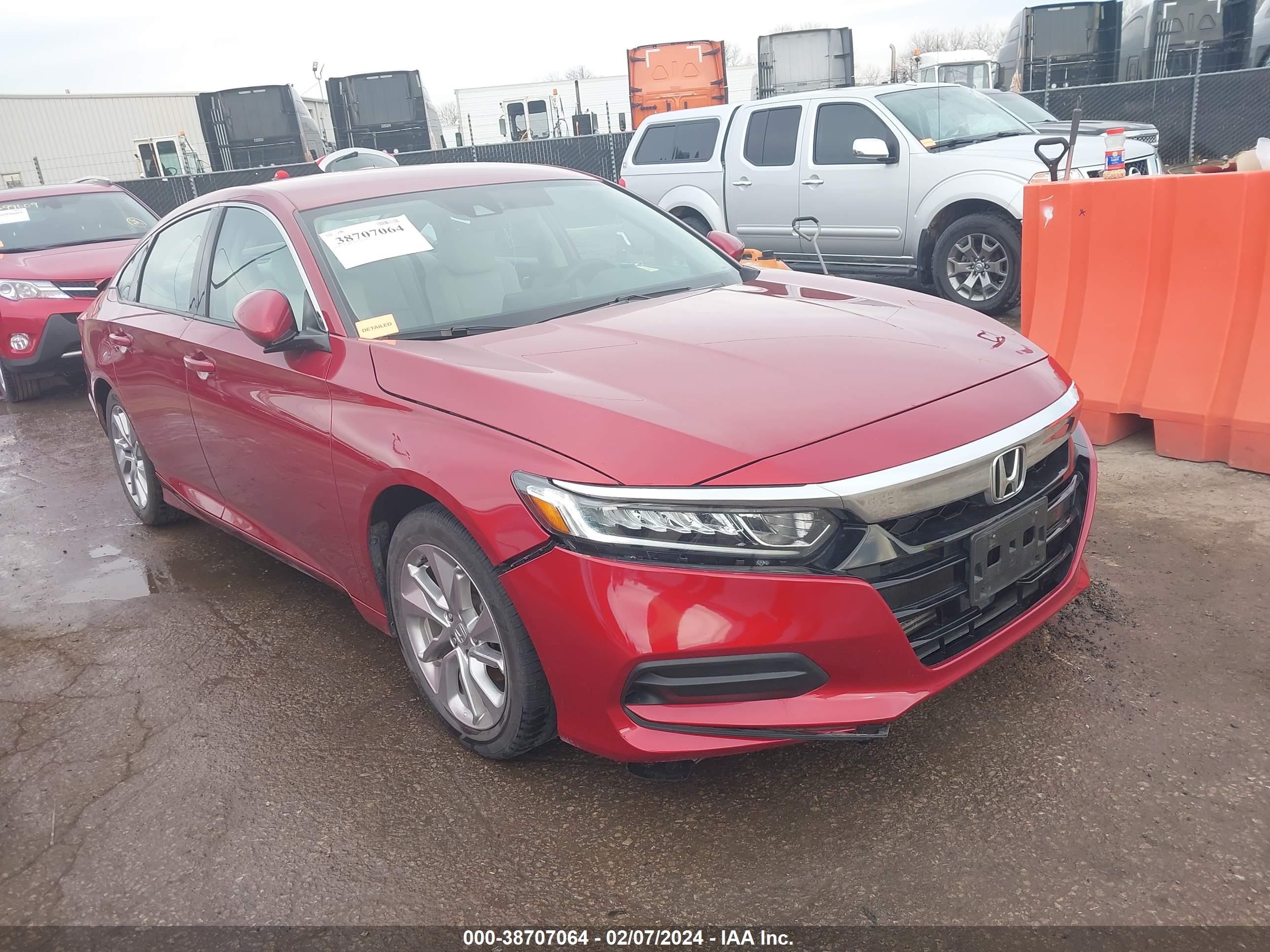 HONDA ACCORD 2018 1hgcv1f11ja218059