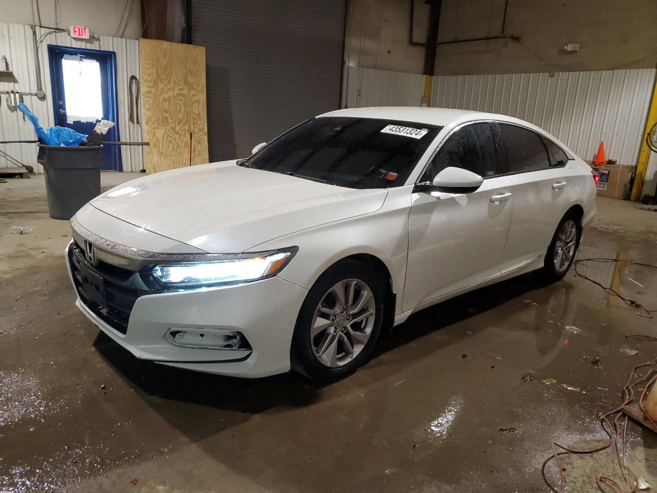 HONDA ACCORD 2018 1hgcv1f11ja237744