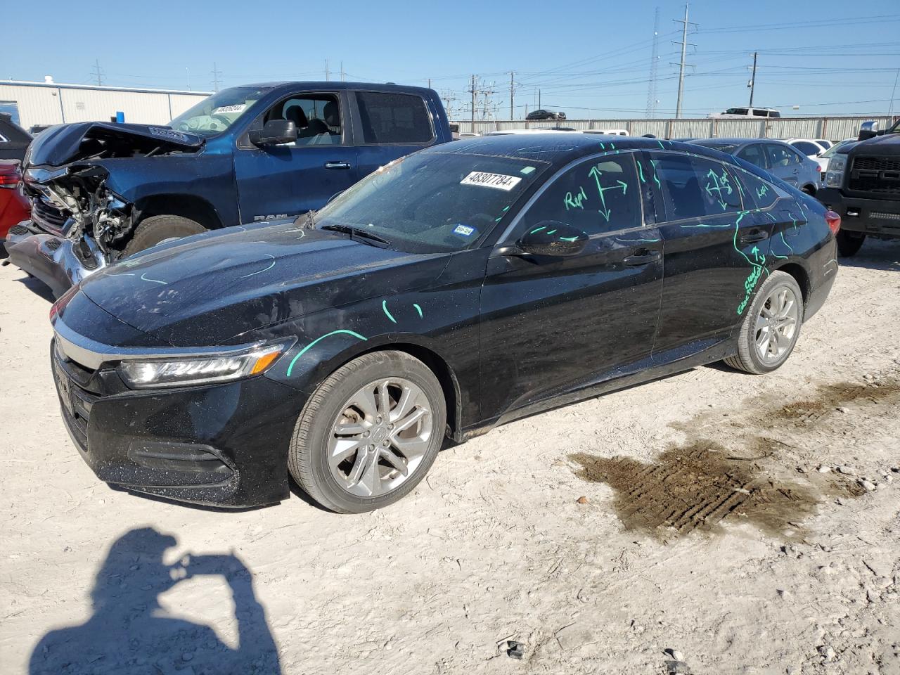 HONDA ACCORD 2019 1hgcv1f12ka042558