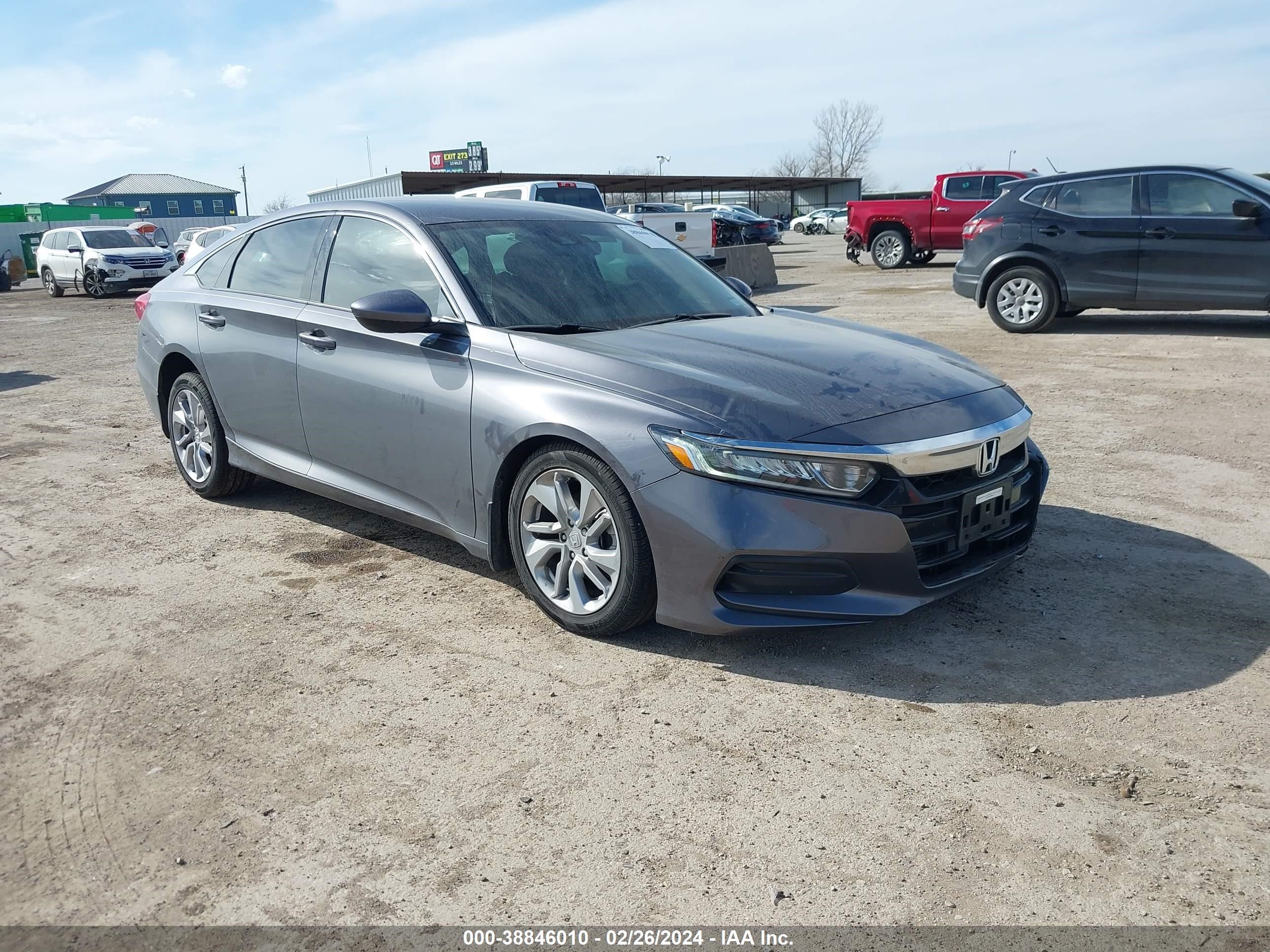 HONDA ACCORD 2018 1hgcv1f13ja066429