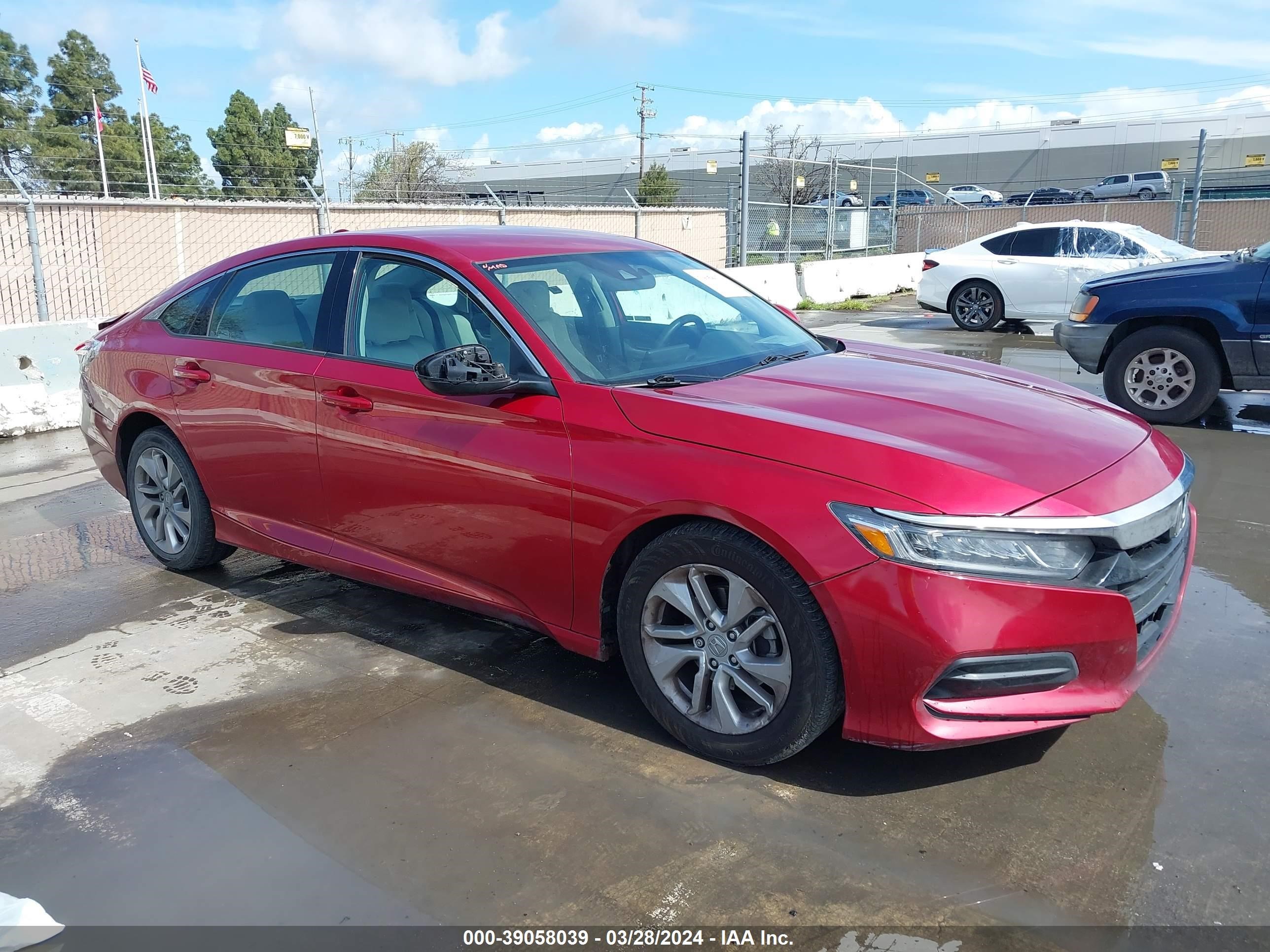 HONDA ACCORD 2018 1hgcv1f13ja166708