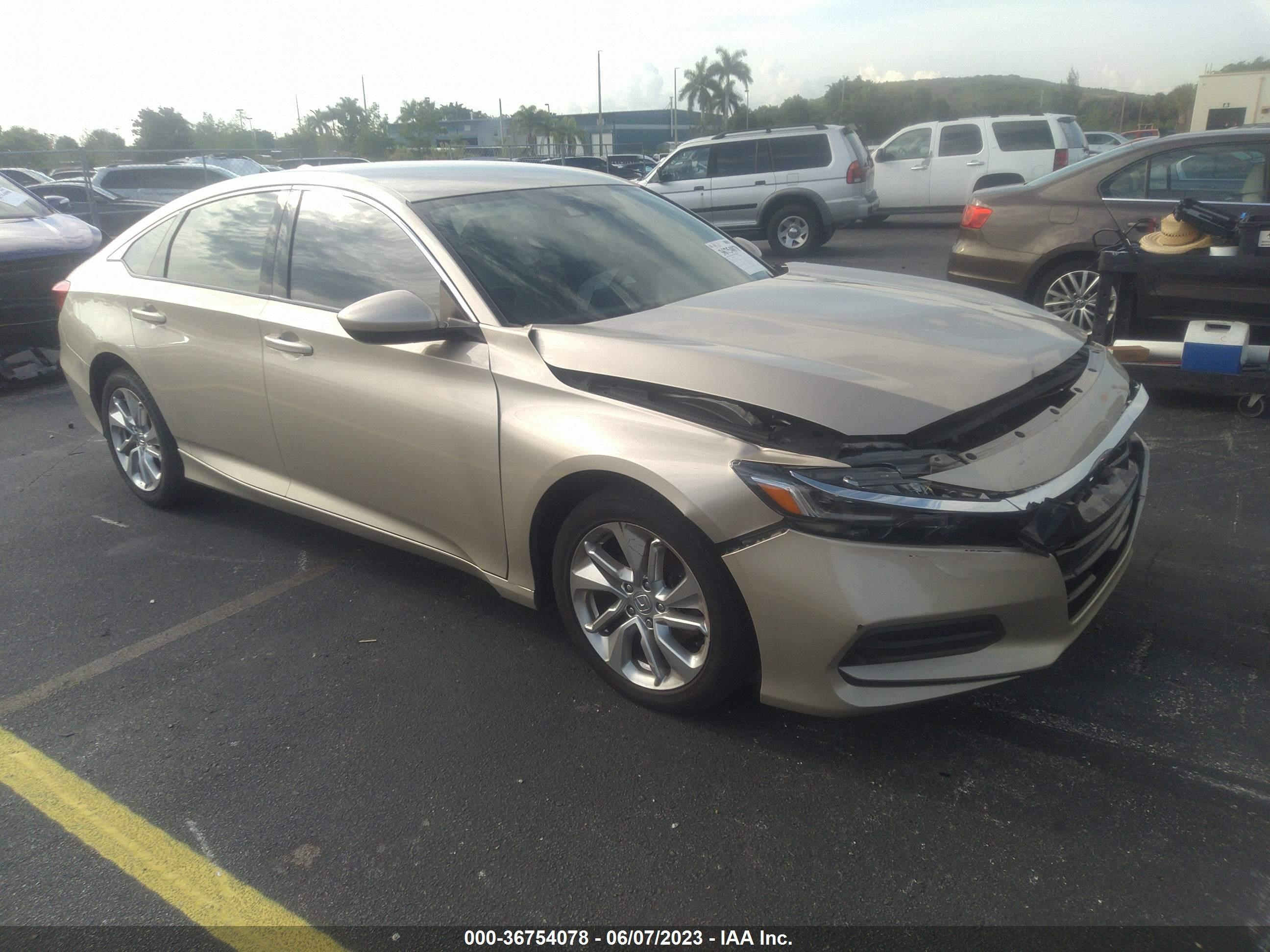 HONDA ACCORD 2018 1hgcv1f13ja251399