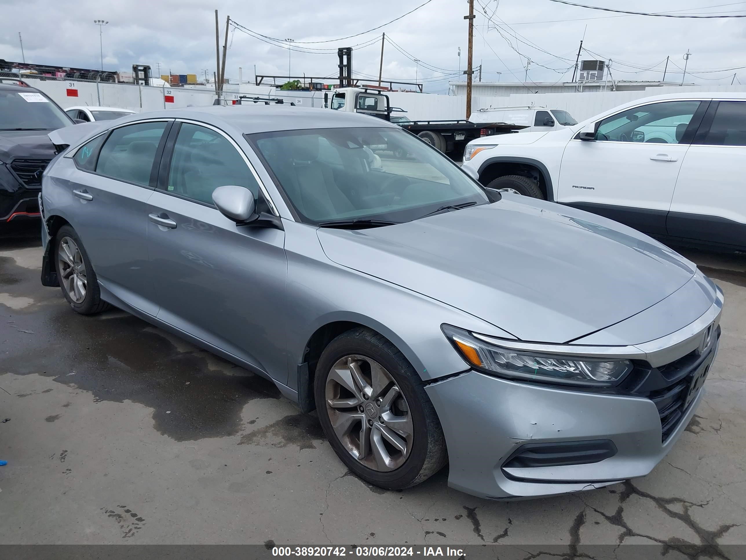 HONDA ACCORD 2018 1hgcv1f14ja067167