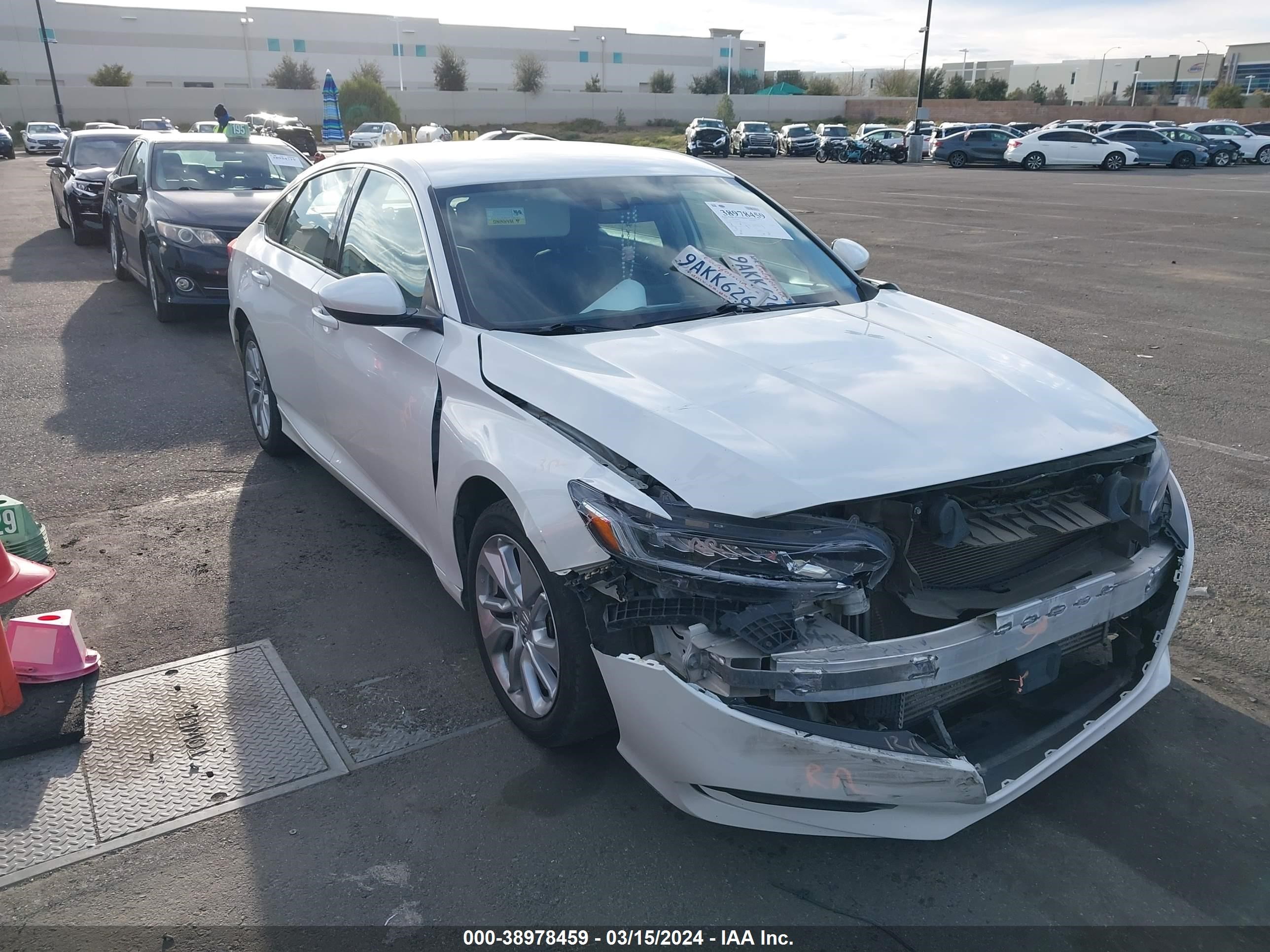 HONDA ACCORD 2018 1hgcv1f14ja124354