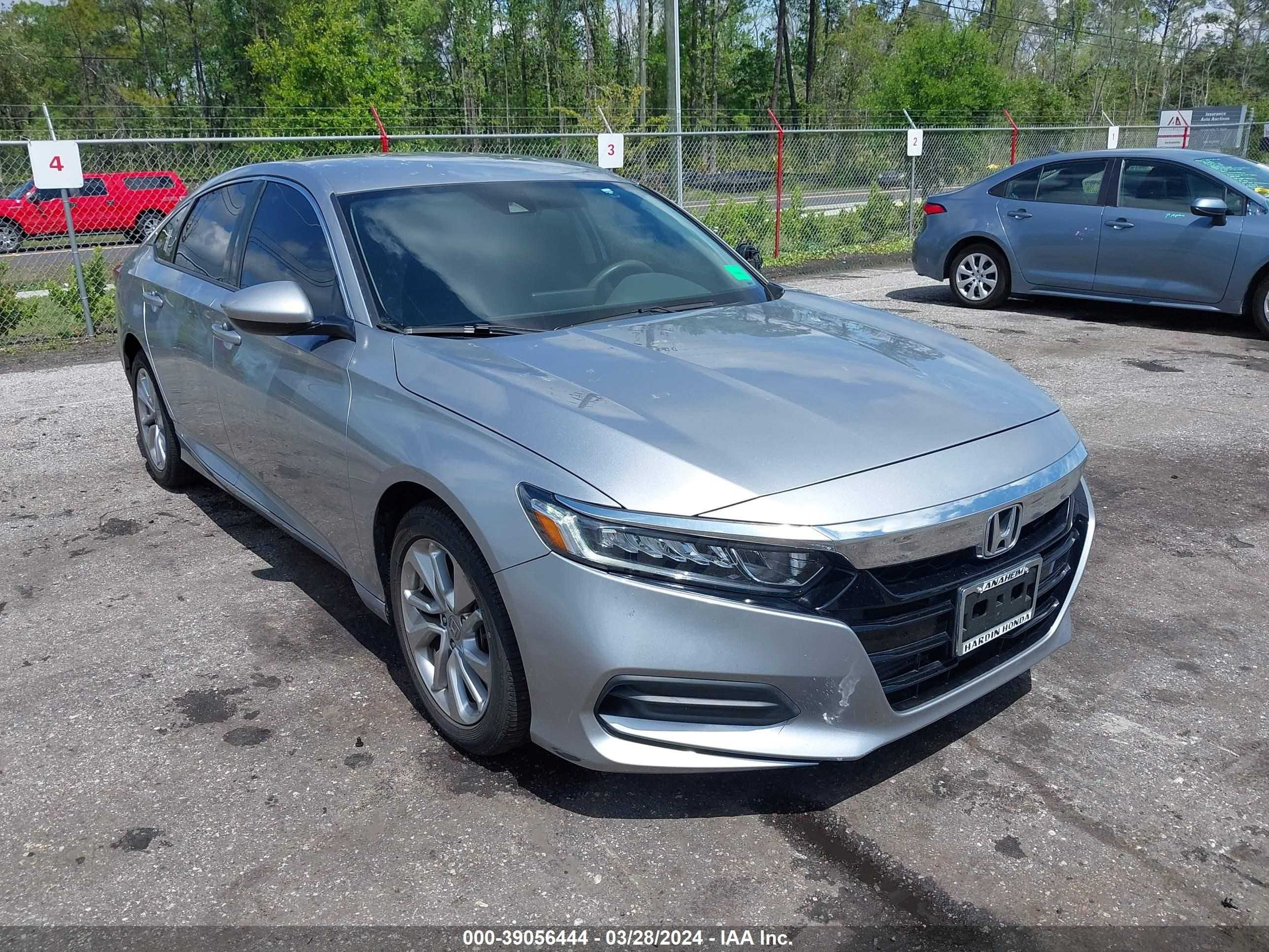 HONDA ACCORD 2018 1hgcv1f14ja251251